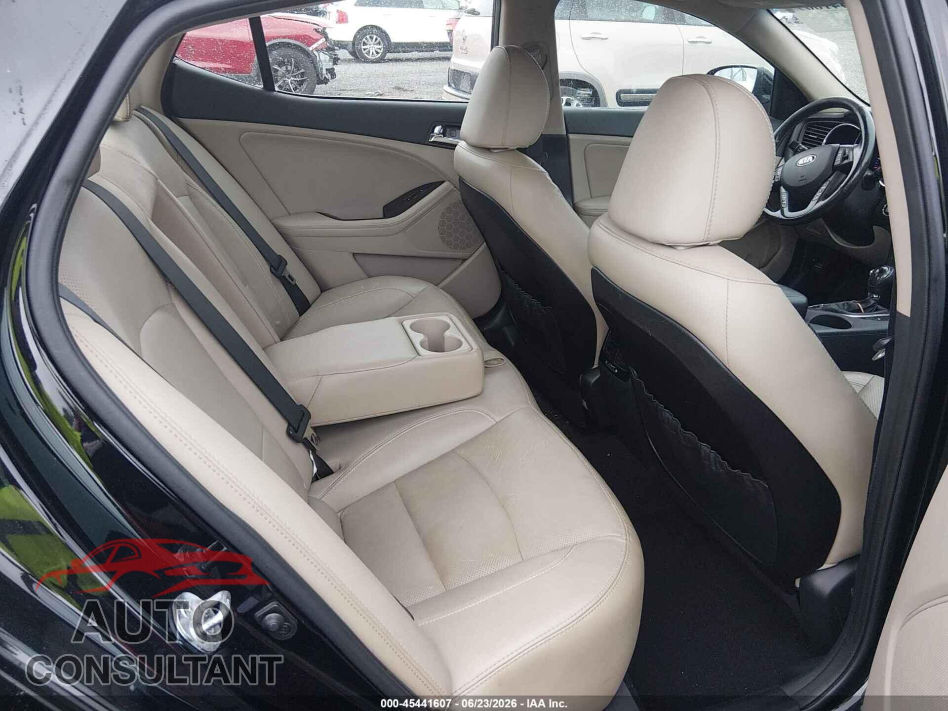 KIA OPTIMA 2013 - 5XXGN4A76DG092948