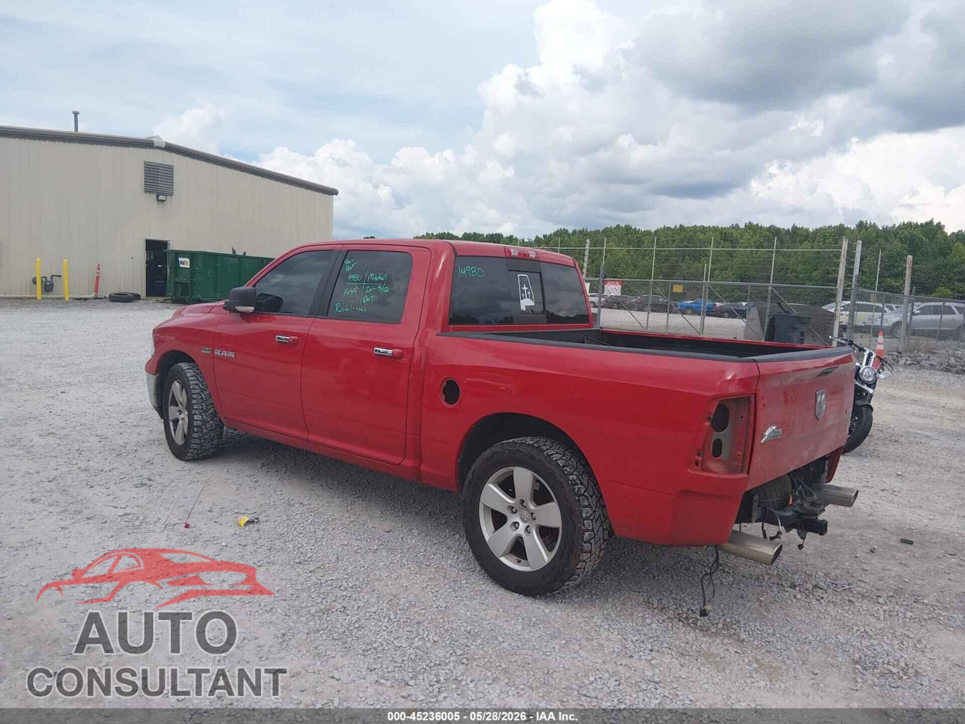 DODGE RAM 1500 2010 - 1D7RB1CT3AS221939