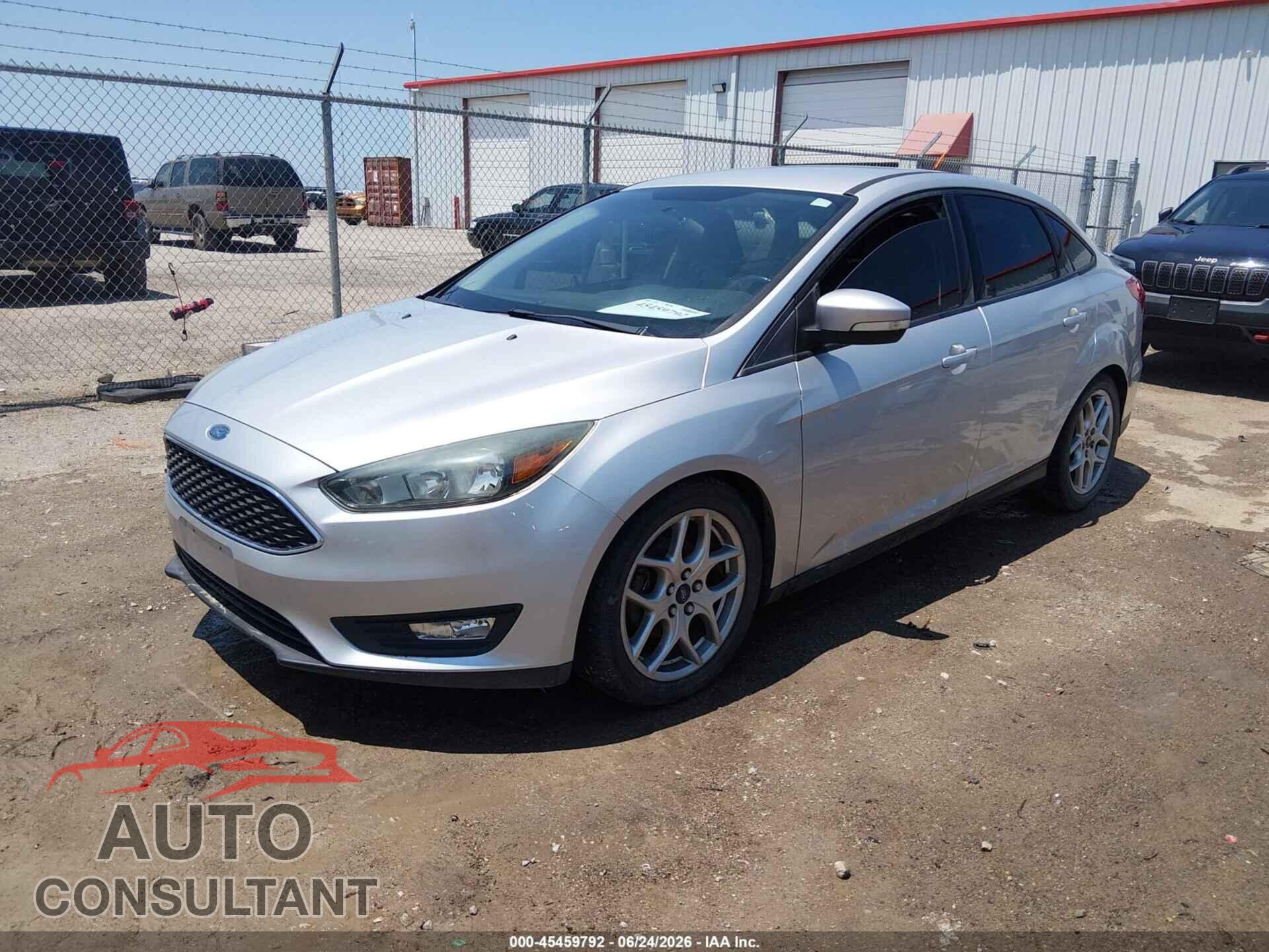 FORD FOCUS 2015 - 1FADP3F22FL255415
