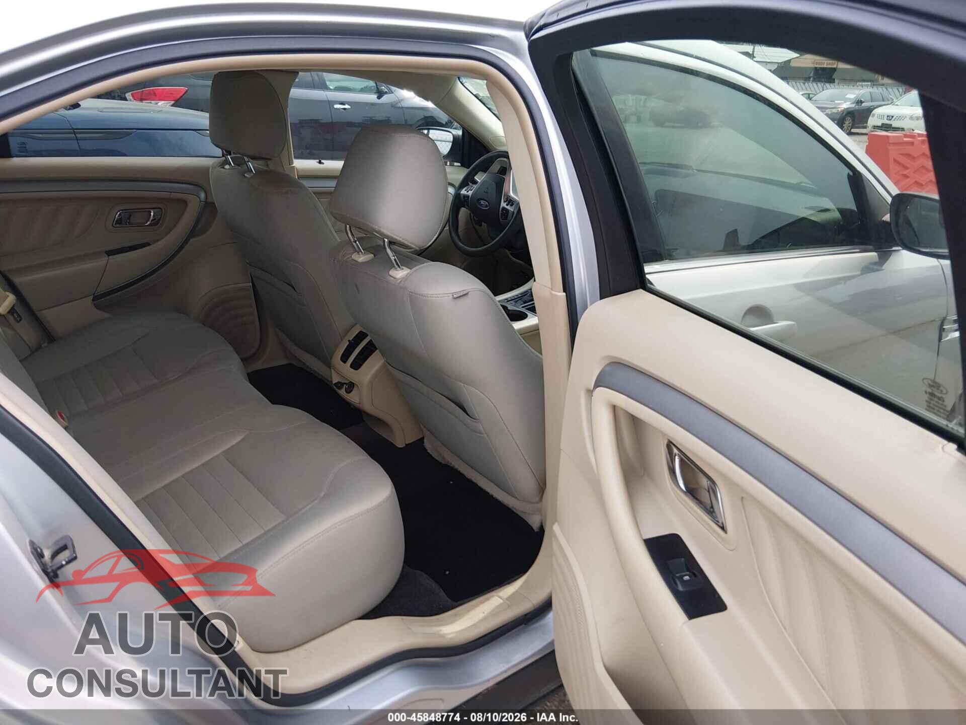 FORD TAURUS 2017 - 1FAHP2D89HG142852