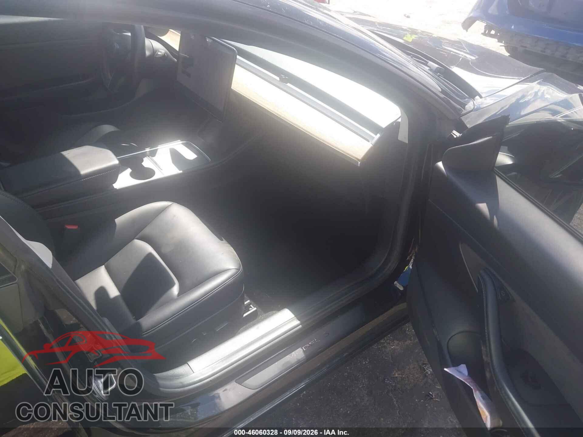 TESLA MODEL 3 2021 - 5YJ3E1EA7MF859325