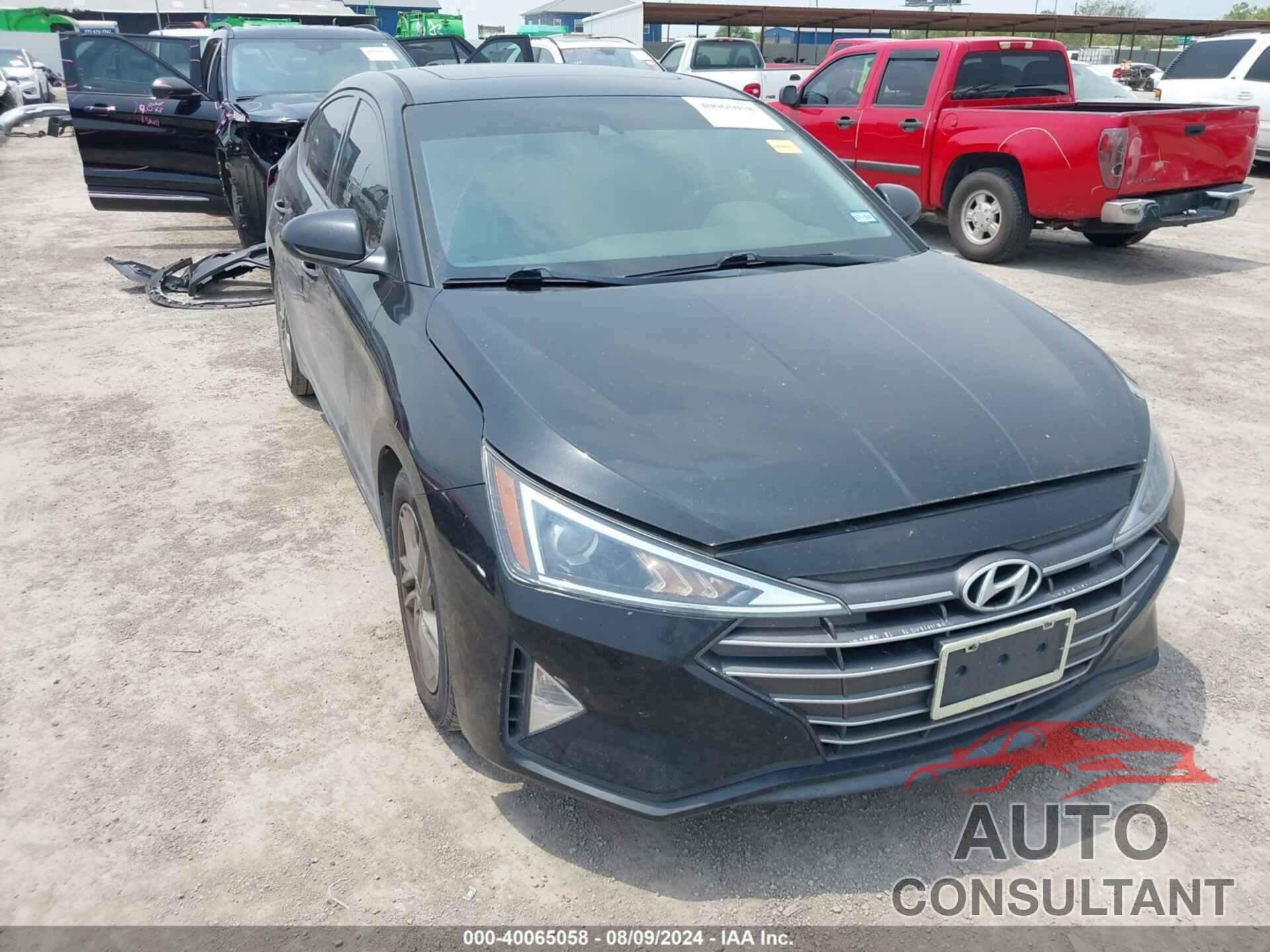 HYUNDAI ELANTRA 2019 - 5NPD84LF1KH434256