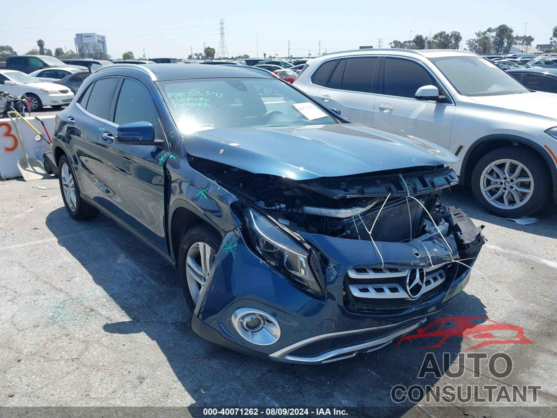 MERCEDES-BENZ GLA 250 2019 - WDCTG4GB7KJ646165
