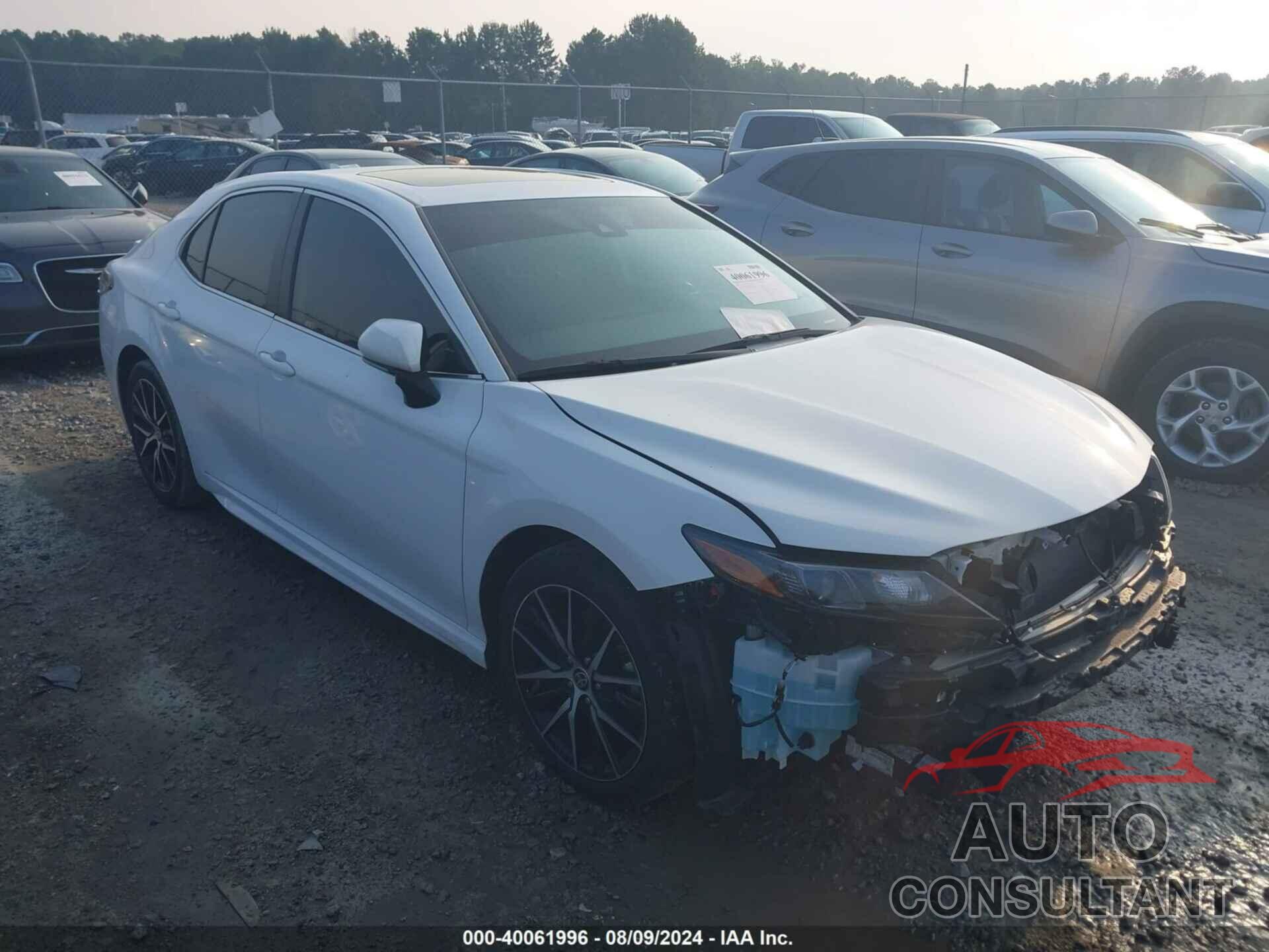 TOYOTA CAMRY 2022 - 4T1T11AK5NU695619