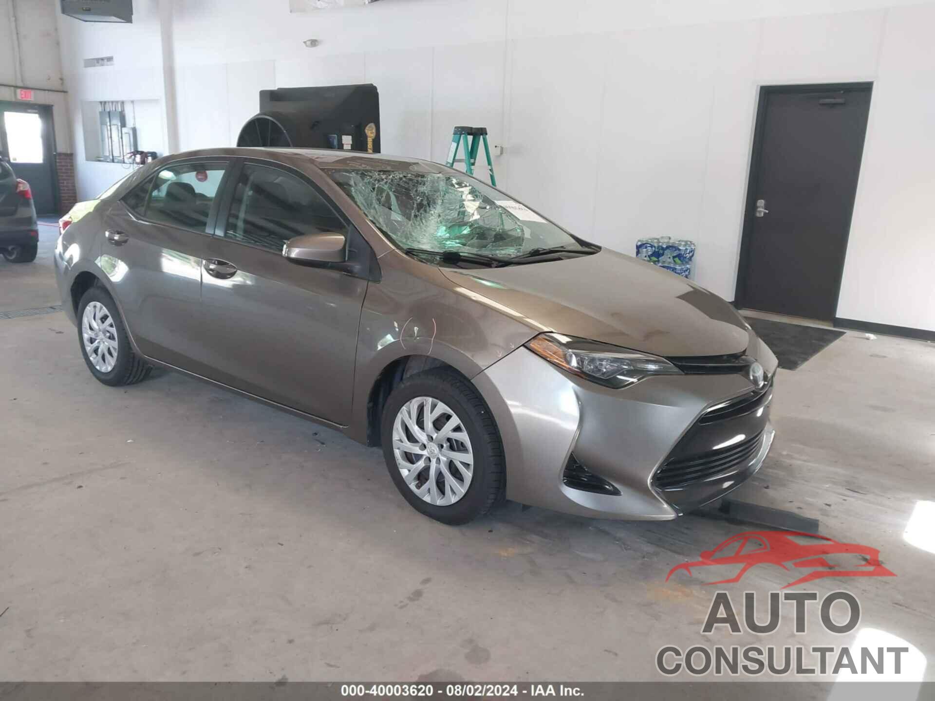 TOYOTA COROLLA 2018 - 5YFBURHE7JP754845