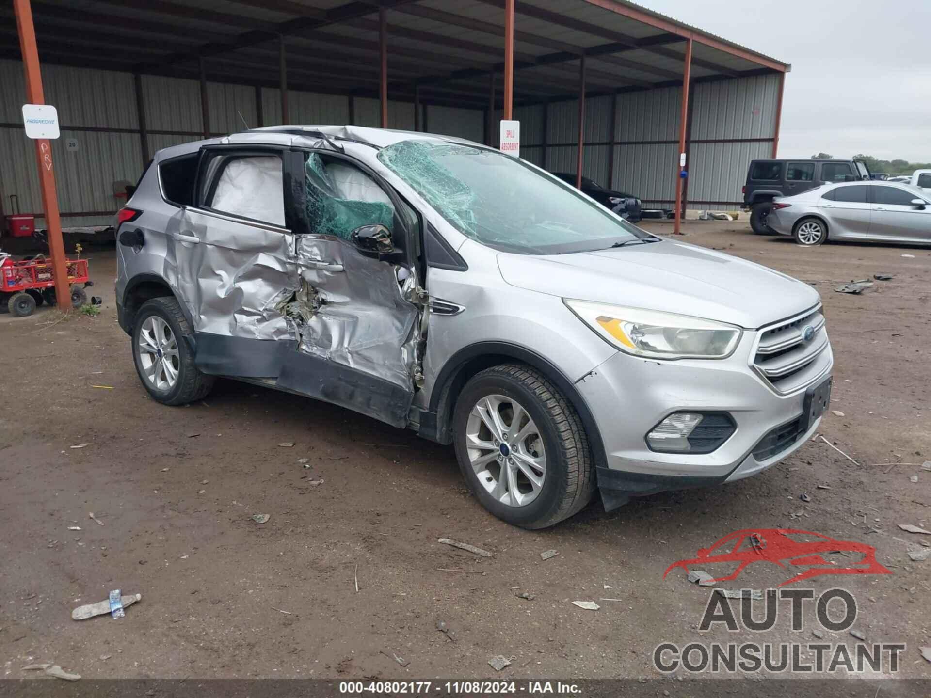 FORD ESCAPE 2017 - 1FMCU0G98HUD44441