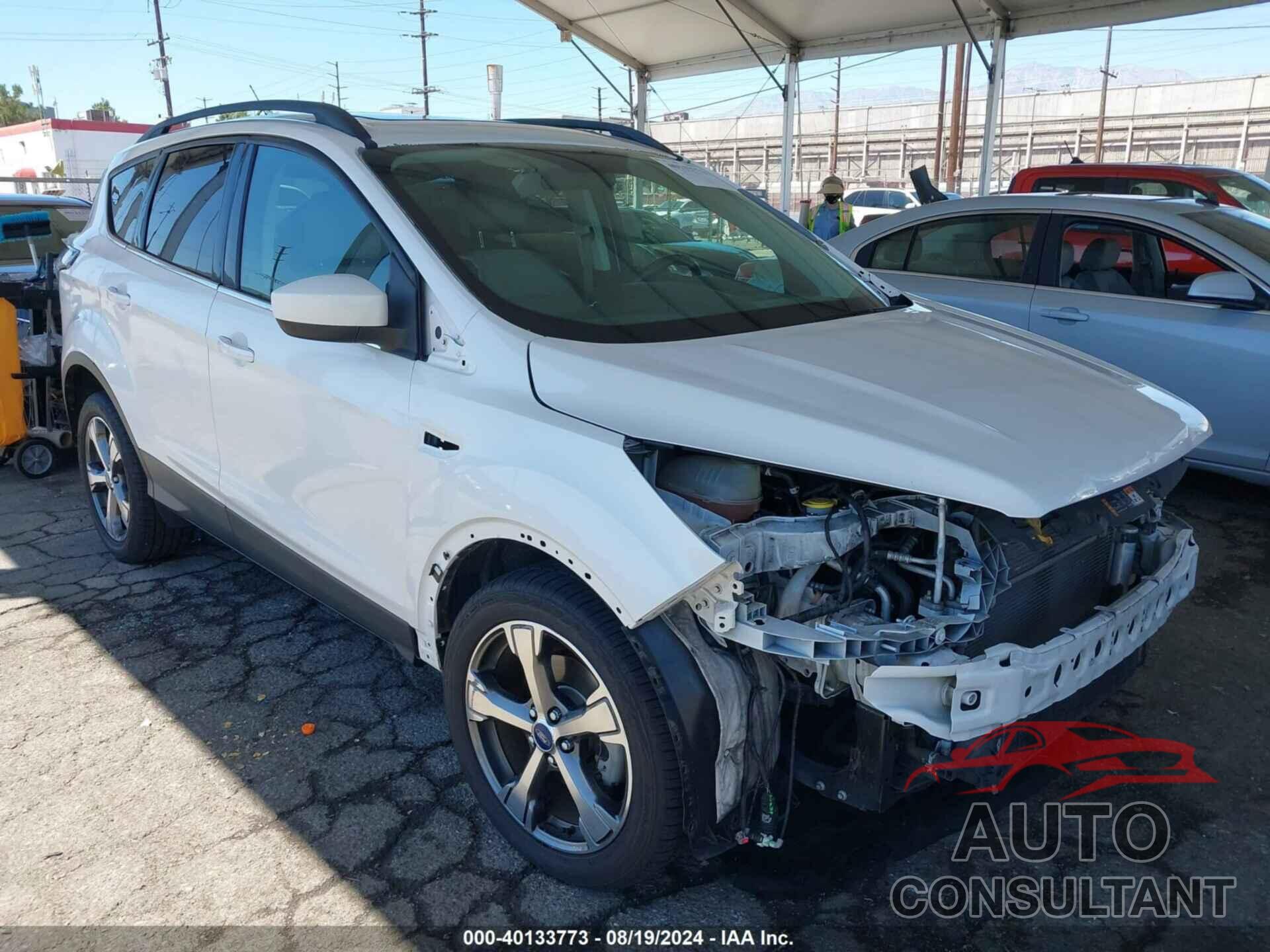 FORD ESCAPE 2017 - 1FMCU0GD6HUB15907