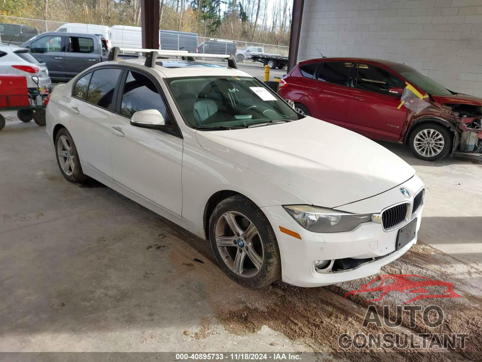 BMW 328I 2013 - WBA3B5G52DNS05153