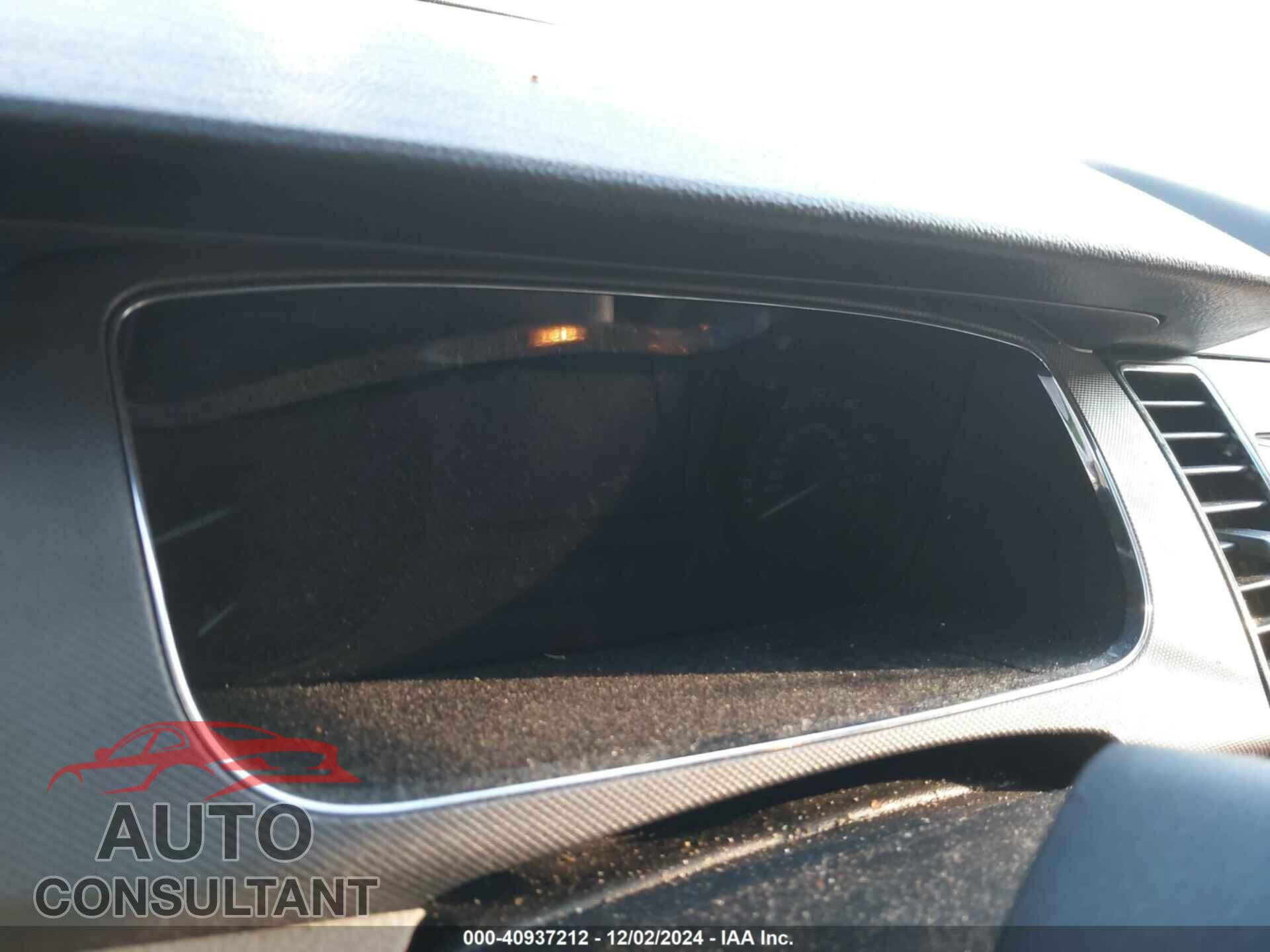 FORD TAURUS 2013 - 1FAHP2D82DG112845