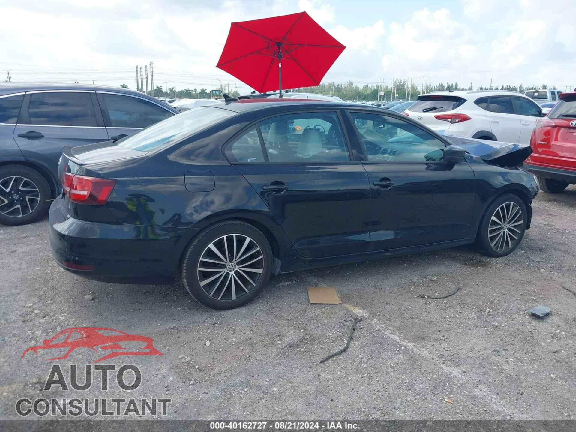 VOLKSWAGEN JETTA 2017 - 3VWD17AJ5HM306907