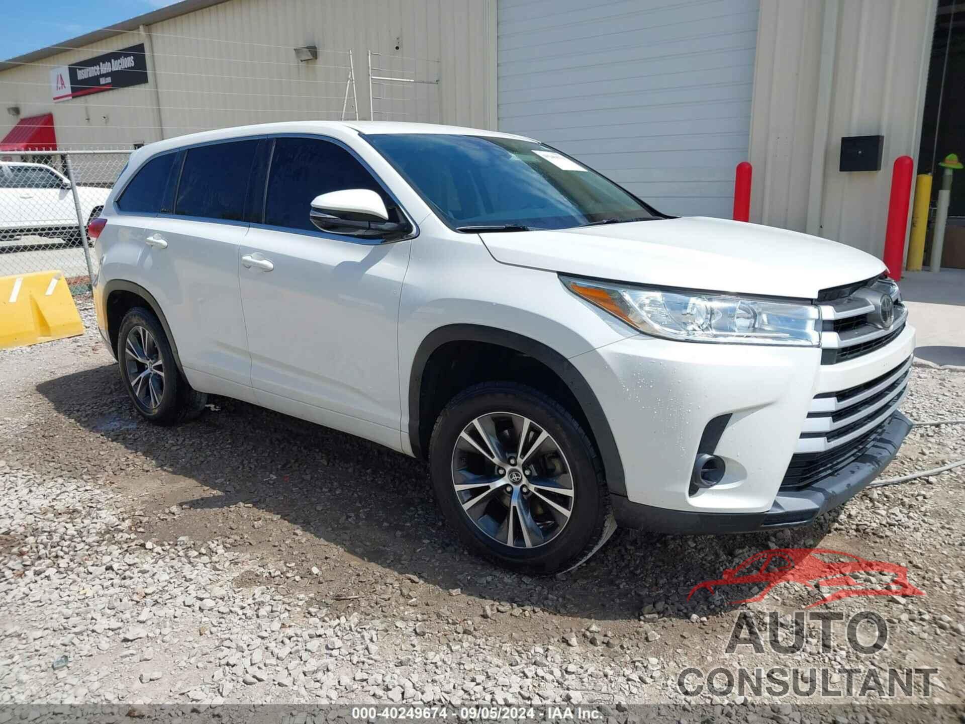 TOYOTA HIGHLANDER 2017 - 5TDZARFH0HS025883