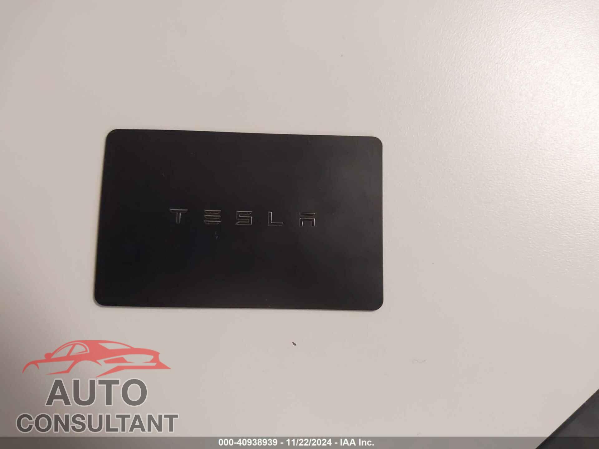 TESLA MODEL 3 2019 - 5YJ3E1EA4KF299521