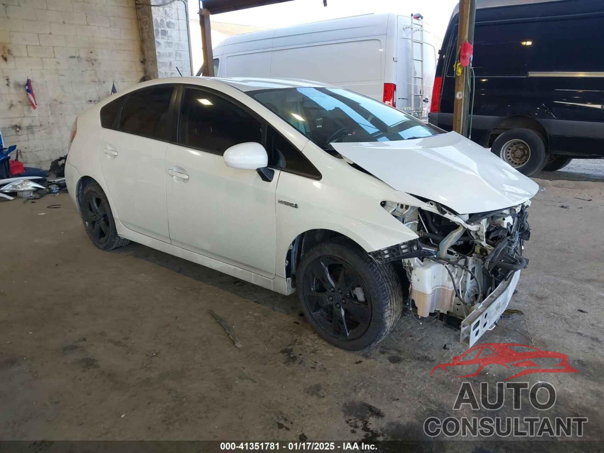 TOYOTA PRIUS 2013 - JTDKN3DU7D1639372