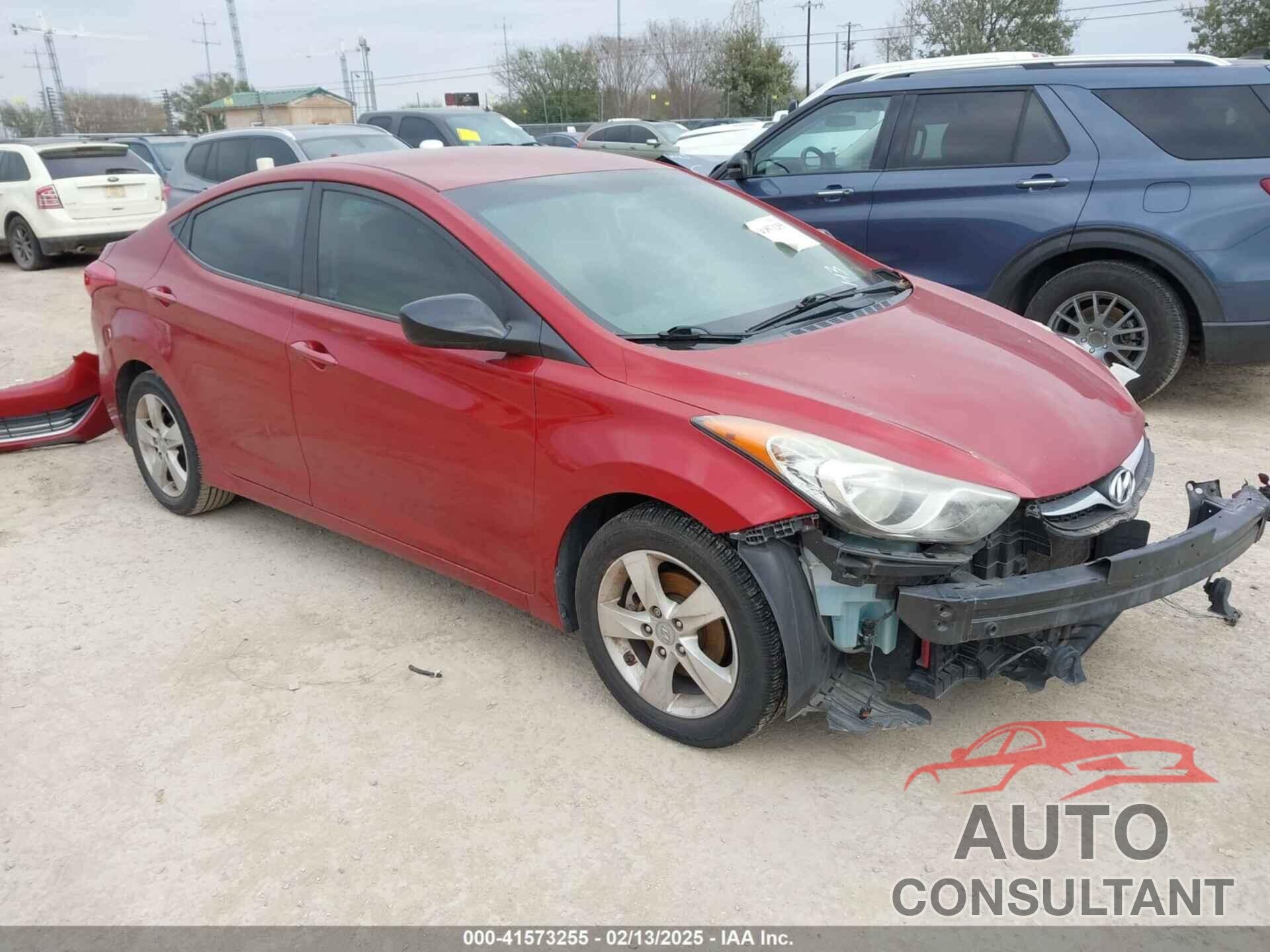 HYUNDAI ELANTRA 2012 - KMHDH4AE7CU282805