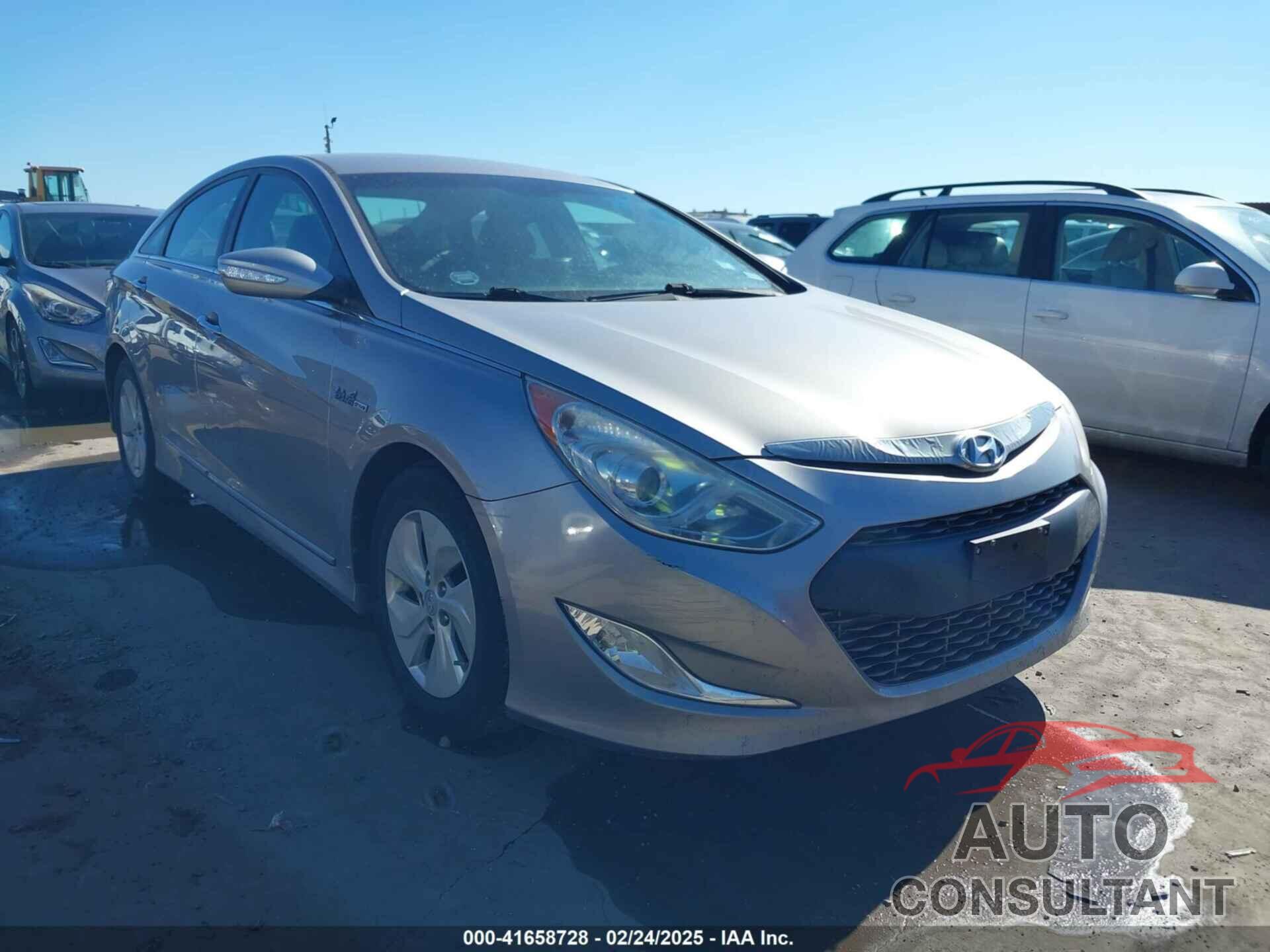 HYUNDAI SONATA HYBRID 2013 - KMHEC4A43DA077446