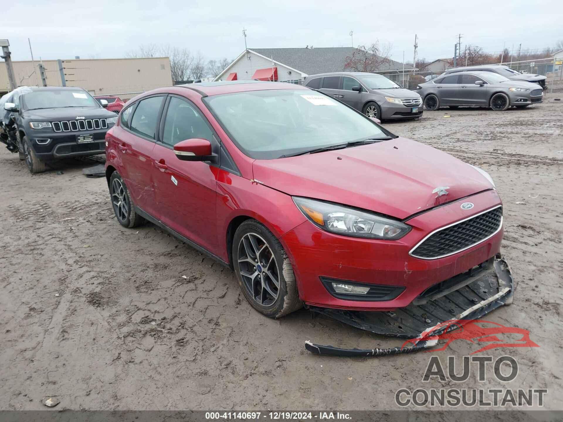 FORD FOCUS 2017 - 1FADP3M26HL213433