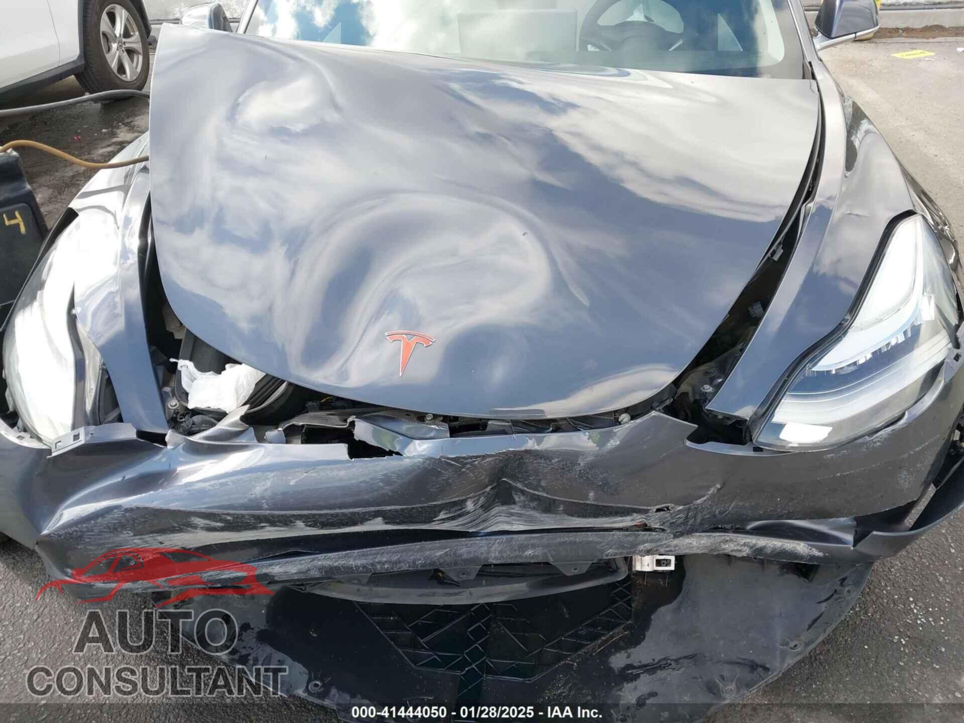 TESLA MODEL 3 2019 - 5YJ3E1EA8KF432023