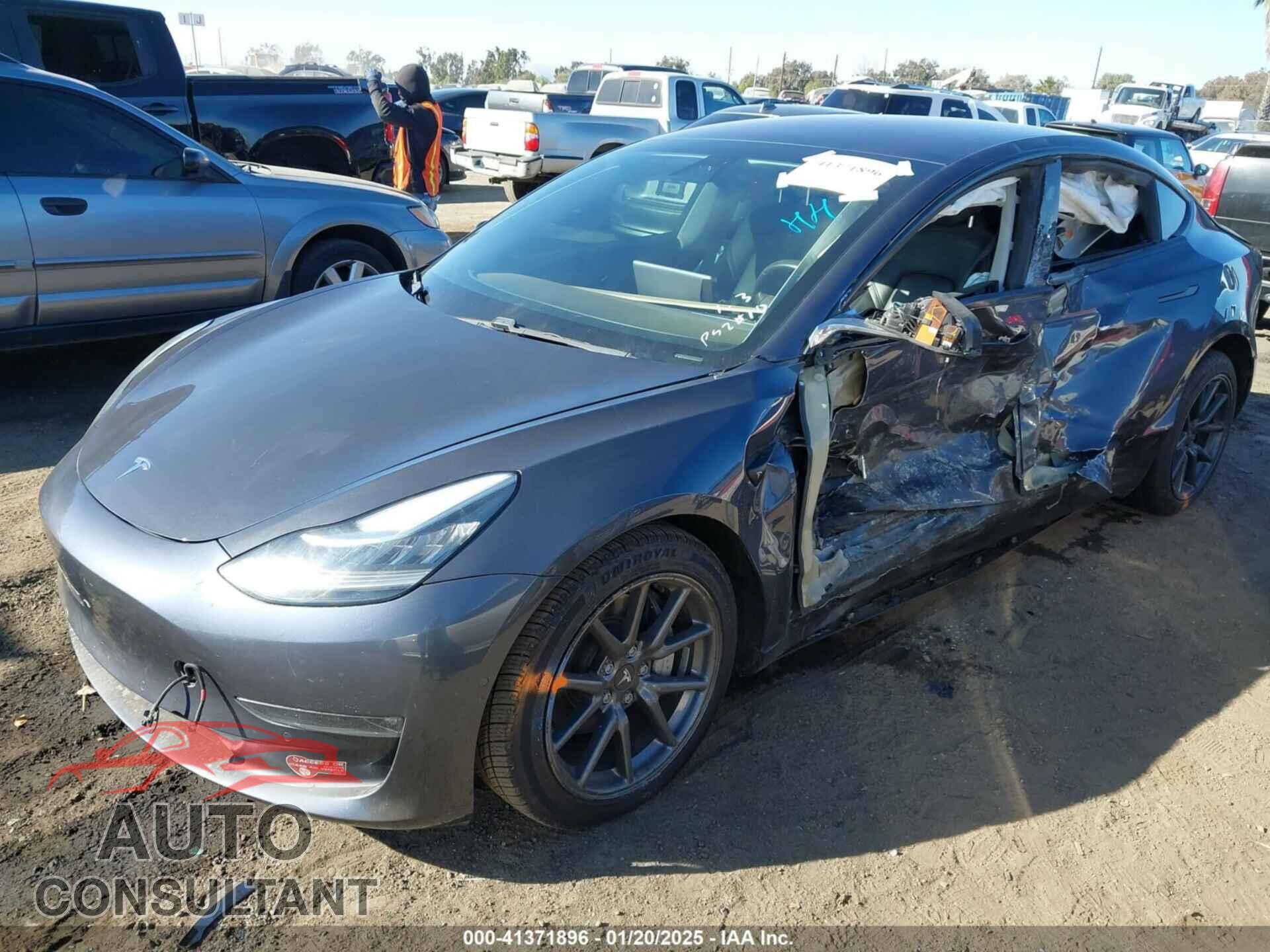 TESLA MODEL 3 2018 - 5YJ3E1EA6JF044643