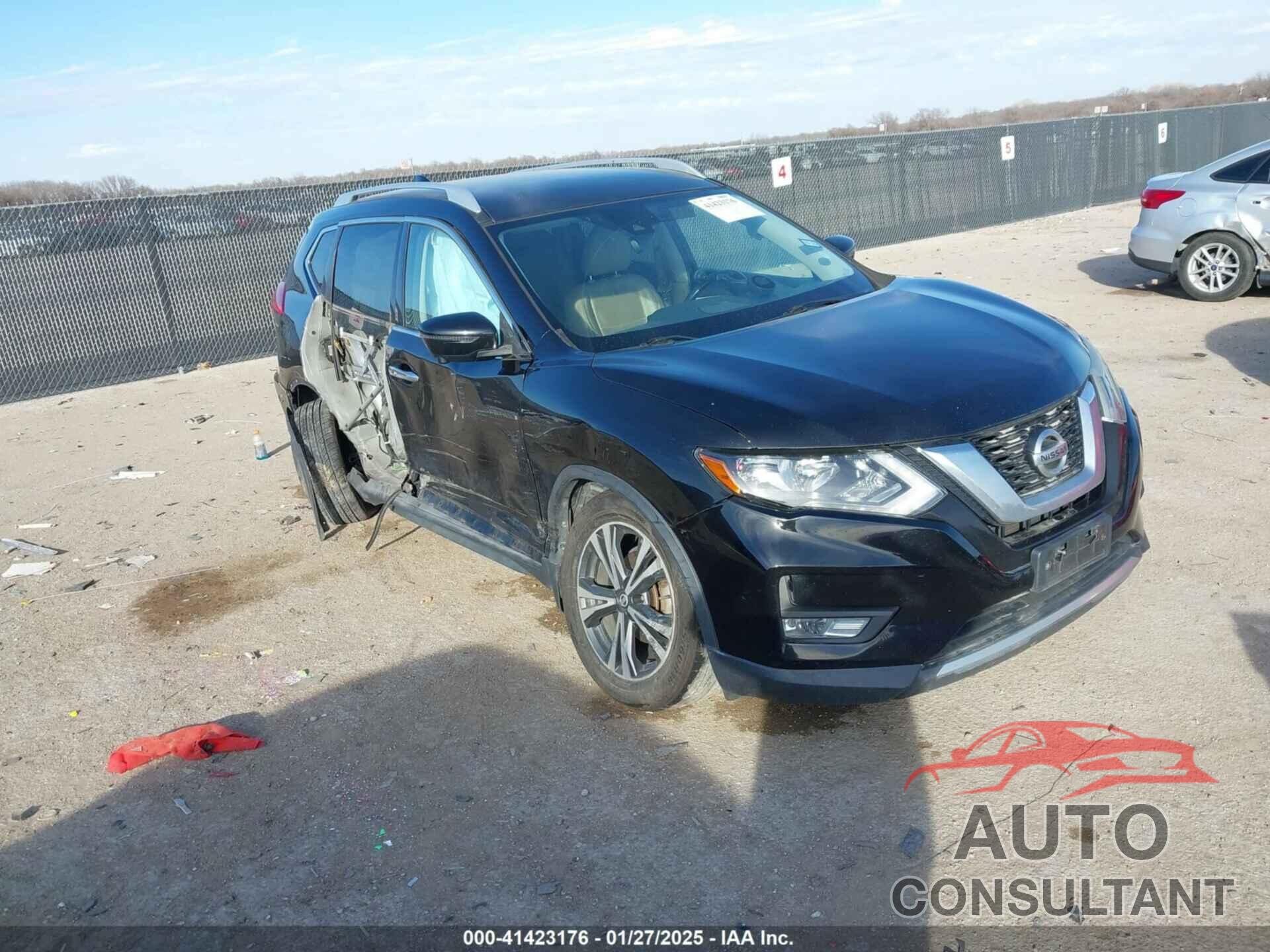 NISSAN ROGUE 2017 - JN8AT2MV8HW018837