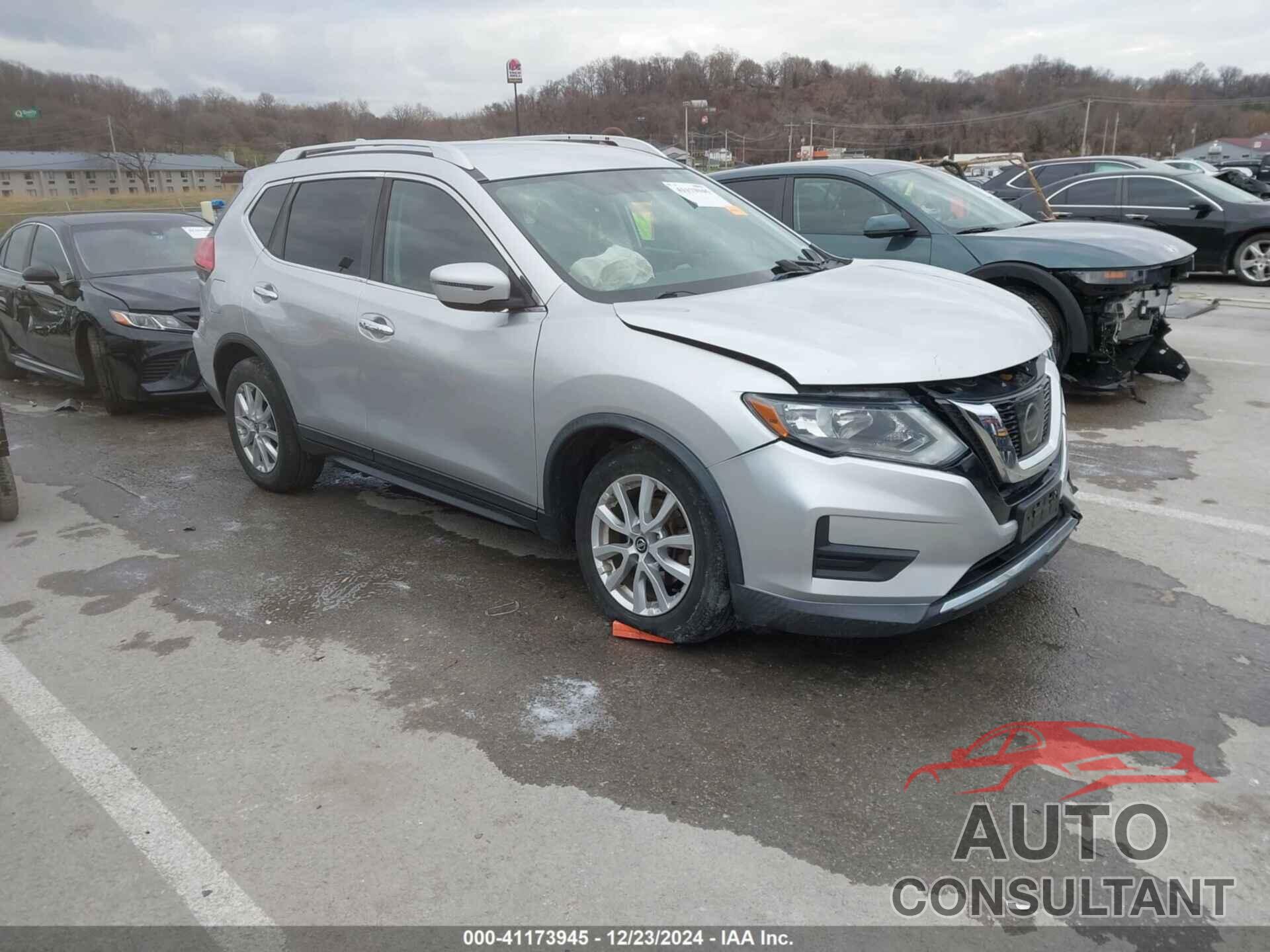 NISSAN ROGUE 2017 - KNMAT2MV1HP585073