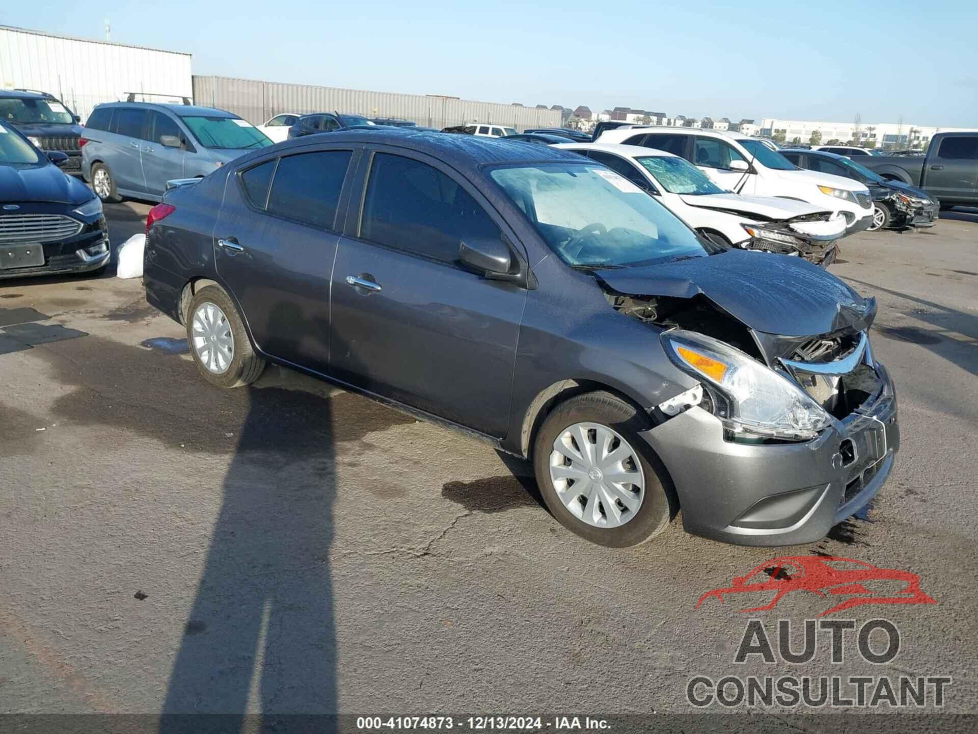 NISSAN VERSA 2019 - 3N1CN7AP1KL841160