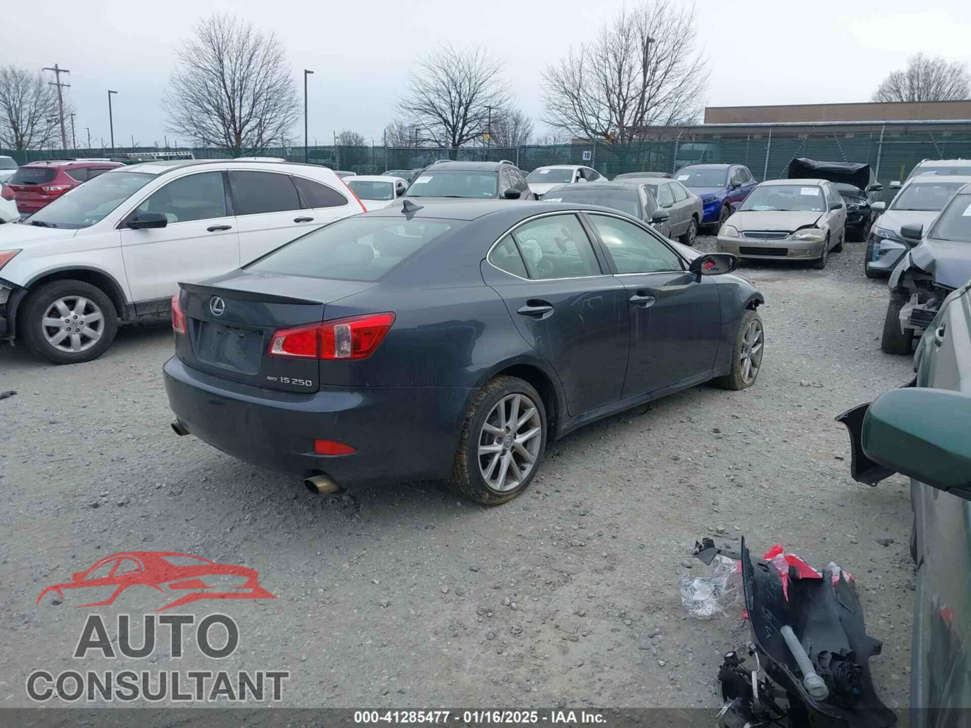 LEXUS IS 250 2011 - JTHCF5C28B2035445