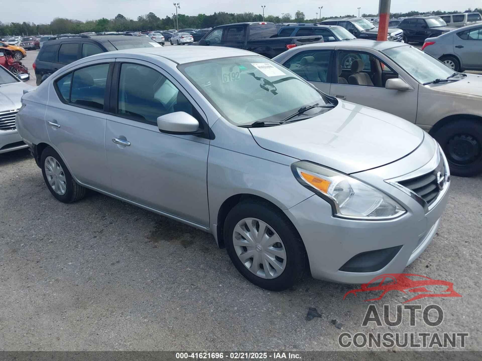 NISSAN VERSA 2017 - 3N1CN7AP0HL824553