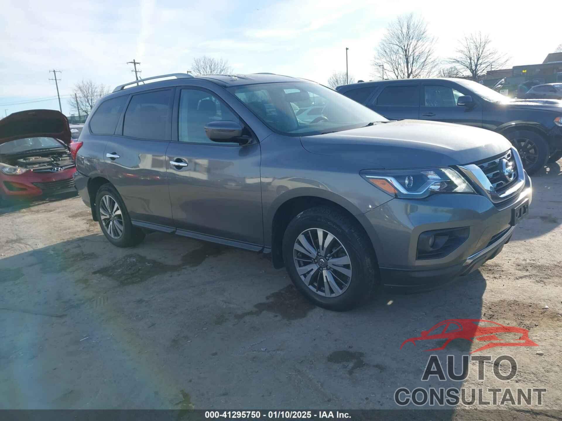 NISSAN PATHFINDER 2017 - 5N1DR2MM5HC909163