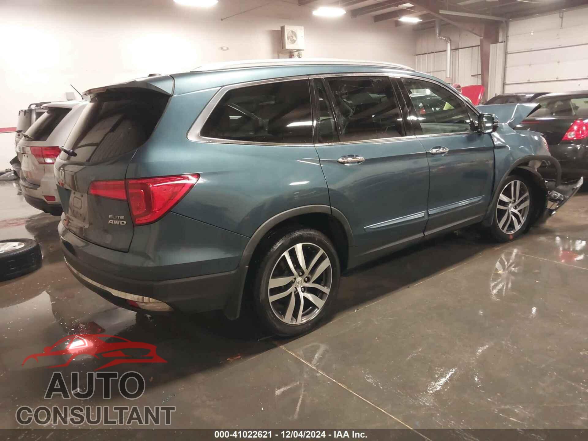HONDA PILOT 2017 - 5FNYF6H07HB071850