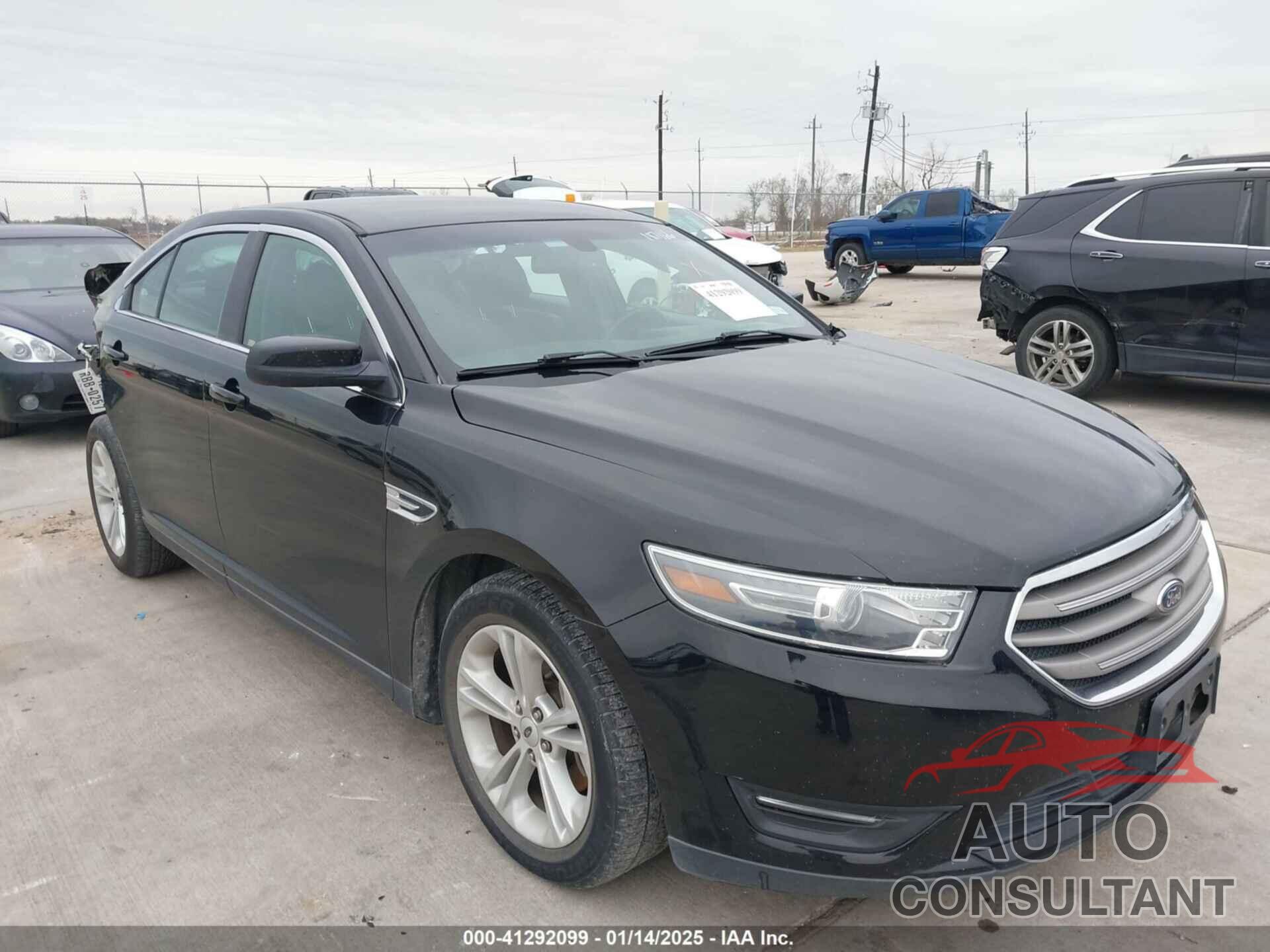 FORD TAURUS 2018 - 1FAHP2E80JG102664