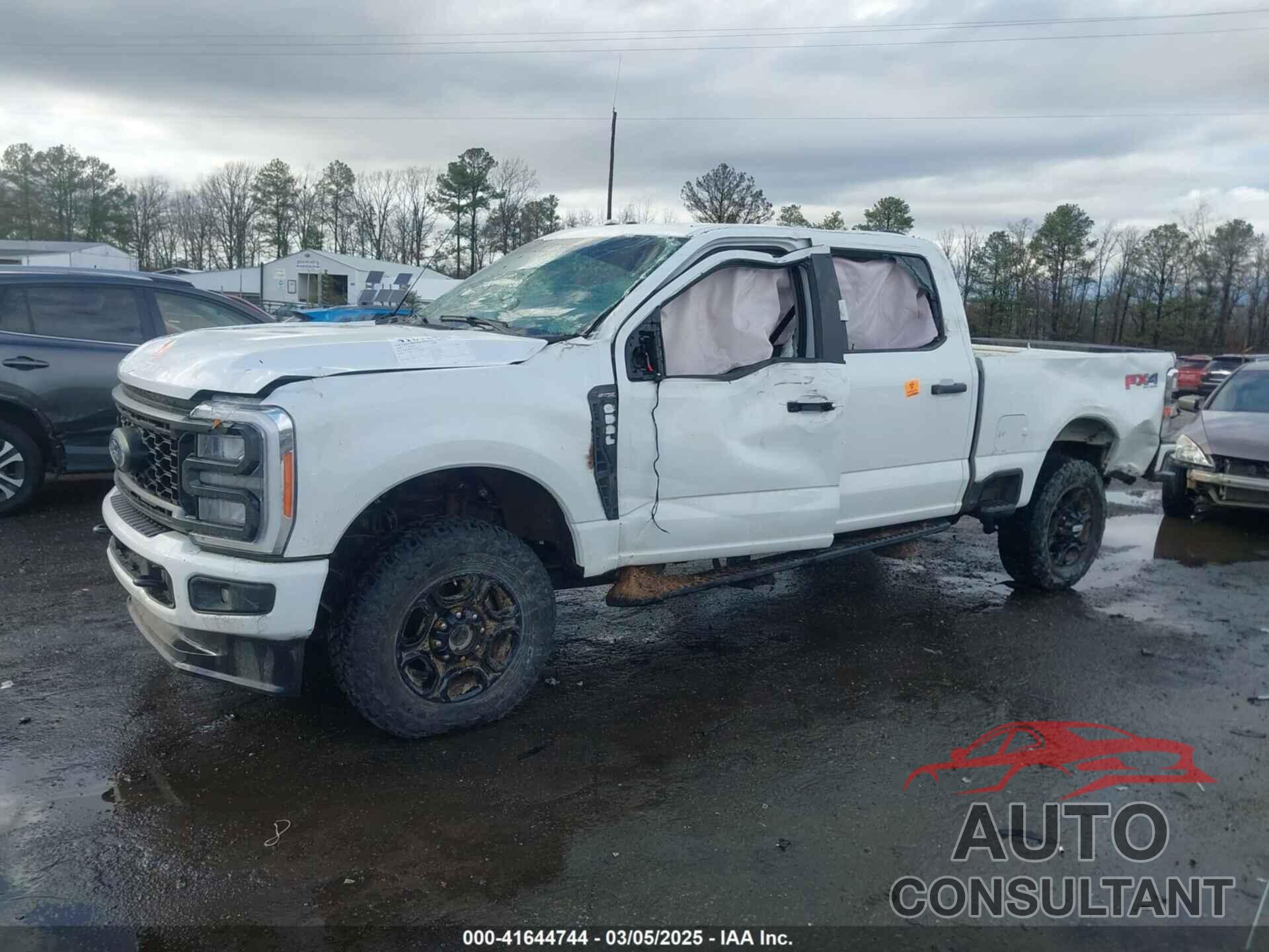 FORD F-250 2023 - 1FT8W2BNXPEC96356