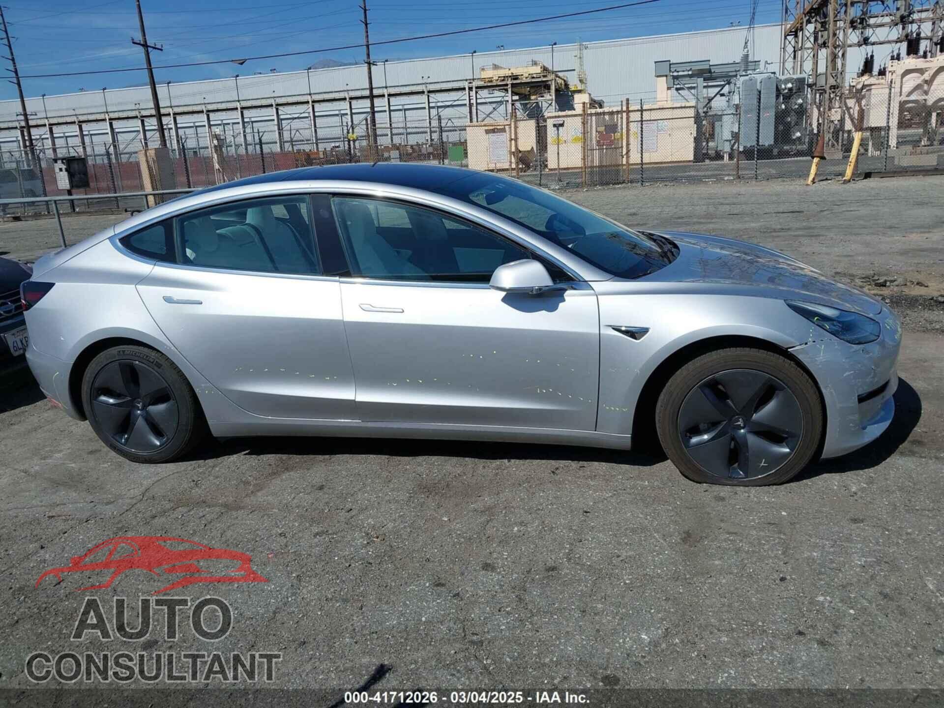 TESLA MODEL 3 2018 - 5YJ3E1EB0JF074830