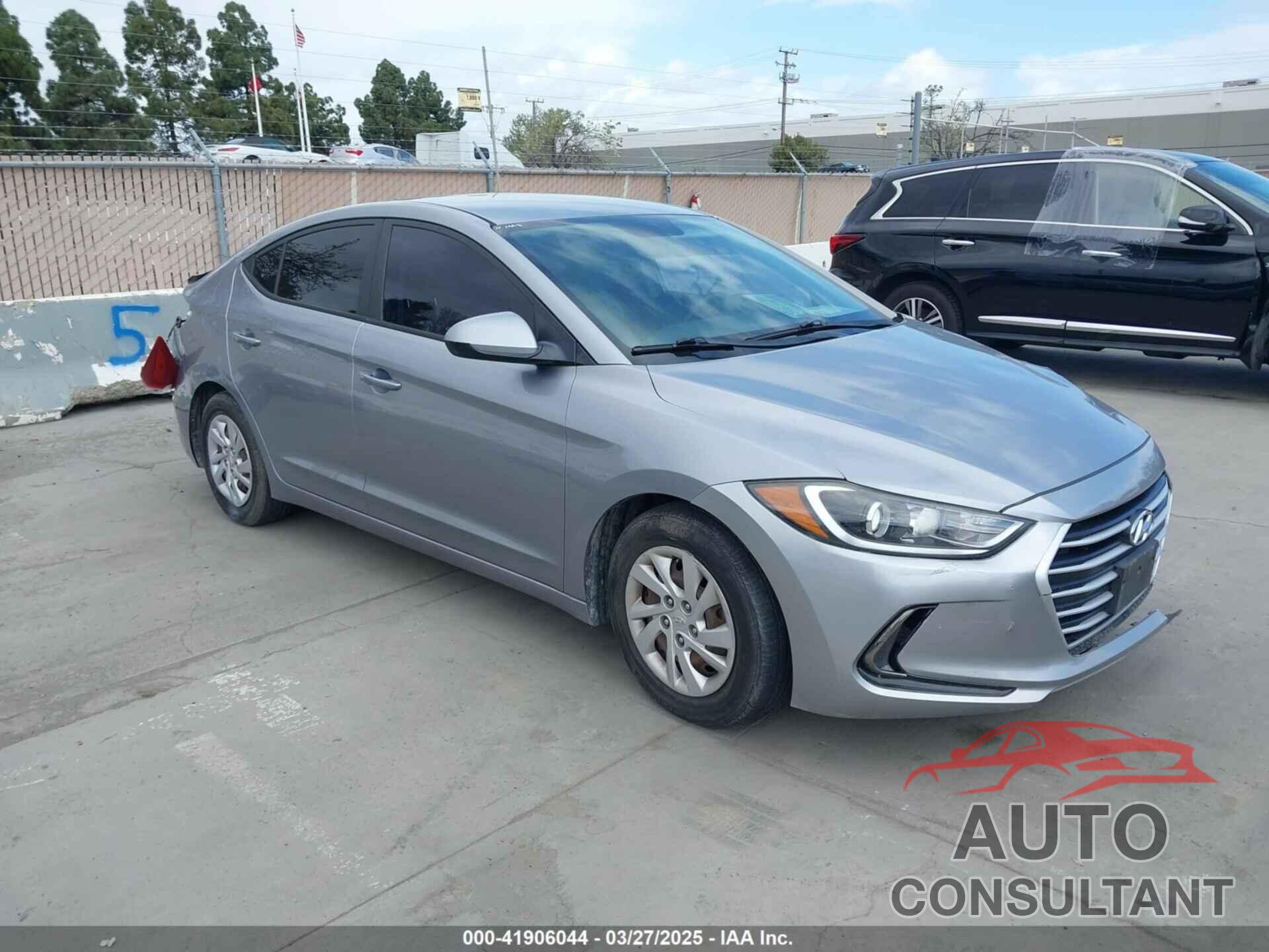 HYUNDAI ELANTRA 2017 - 5NPD74LFXHH058734