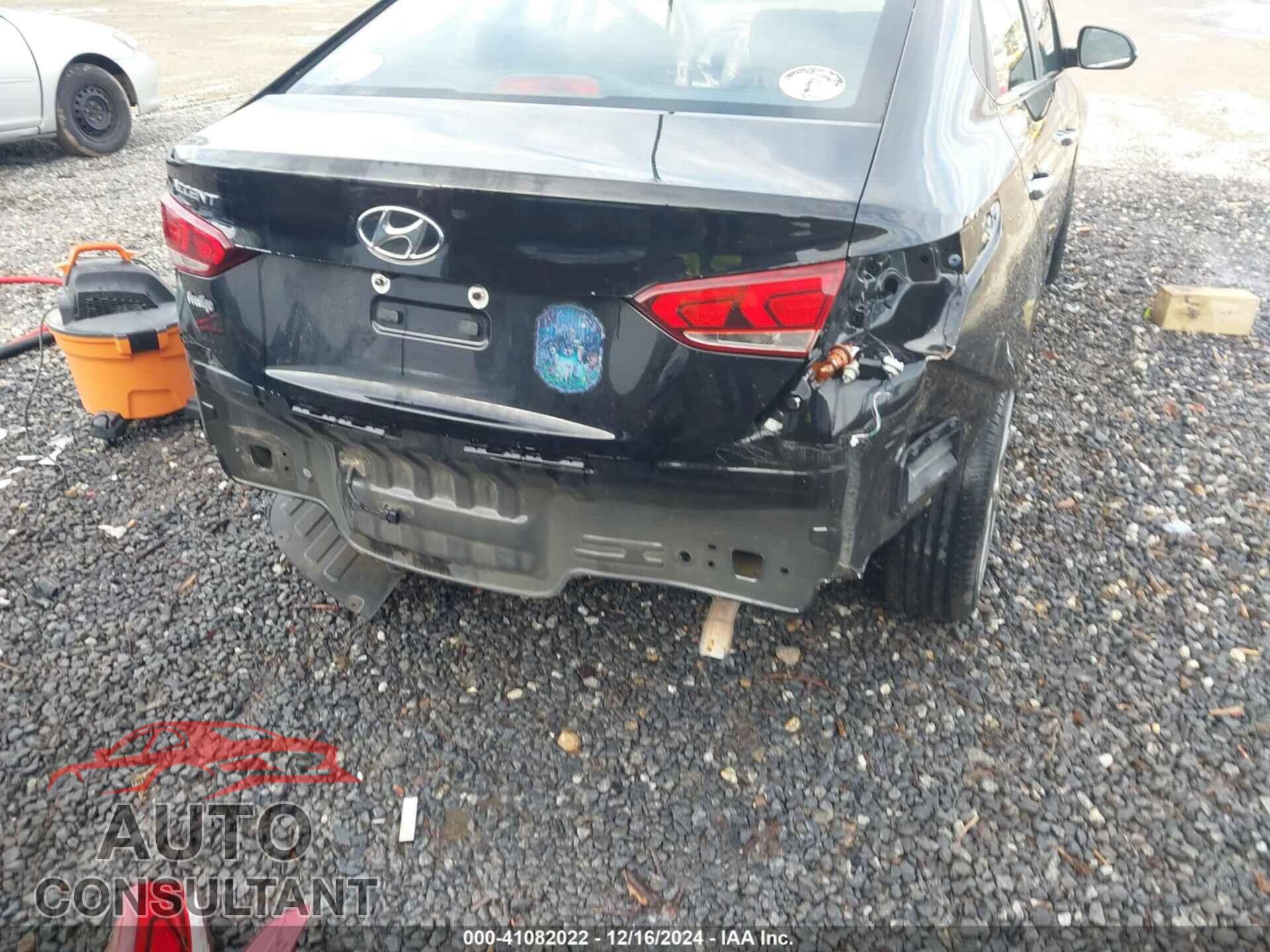 HYUNDAI ACCENT 2018 - 3KPC34A32JE020022