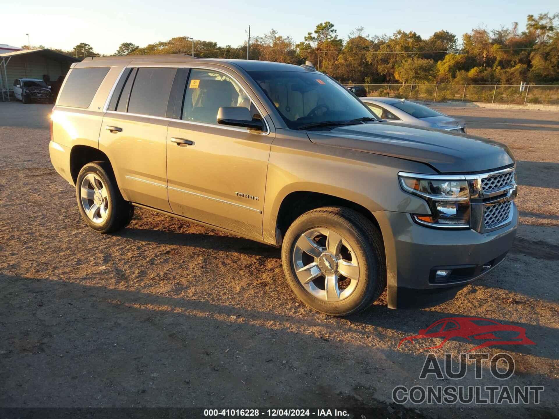 CHEVROLET TAHOE 2019 - 1GNSCBKCXKR349546