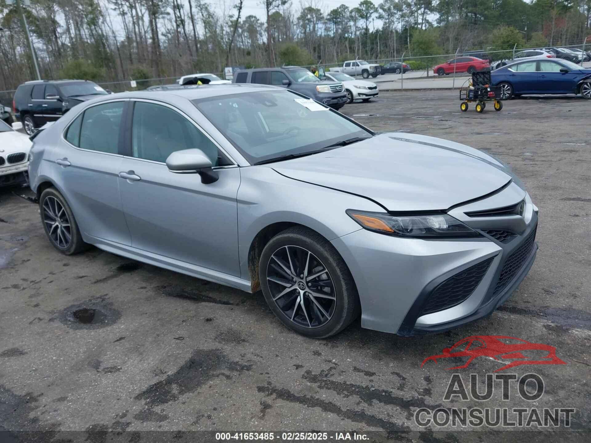 TOYOTA CAMRY 2023 - 4T1G11AK2PU748653