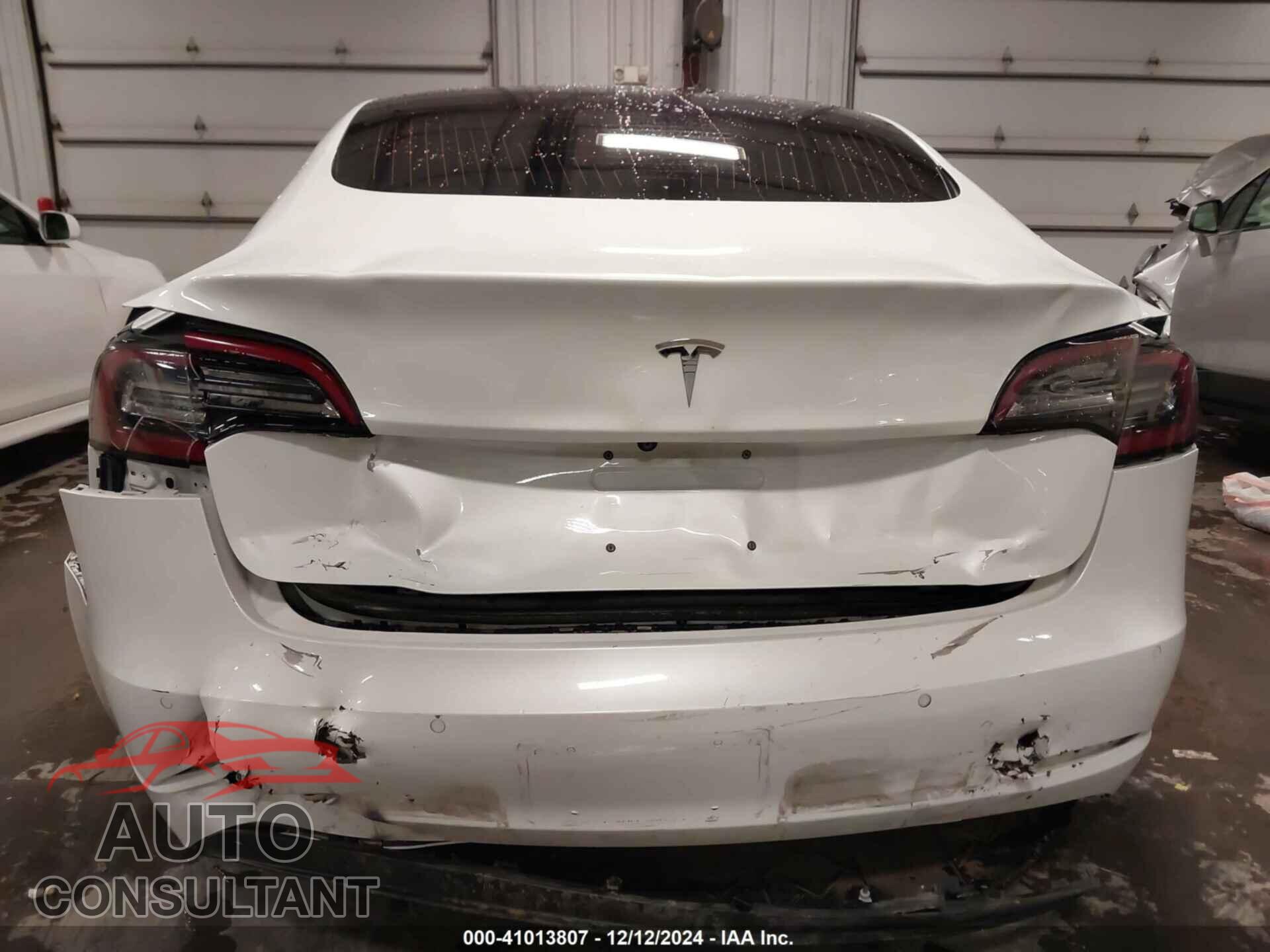 TESLA MODEL 3 2018 - 5YJ3E1EA8JF154738