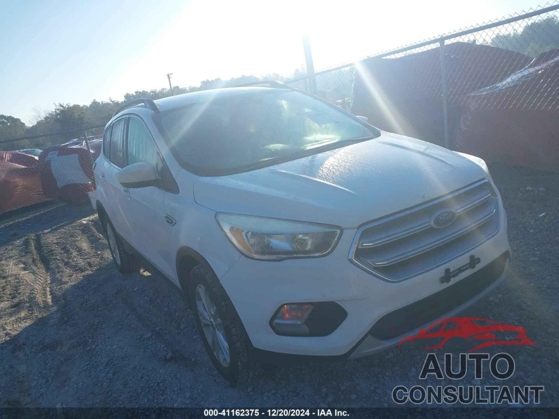 FORD ESCAPE 2018 - 1FMCU0GDXJUA92508