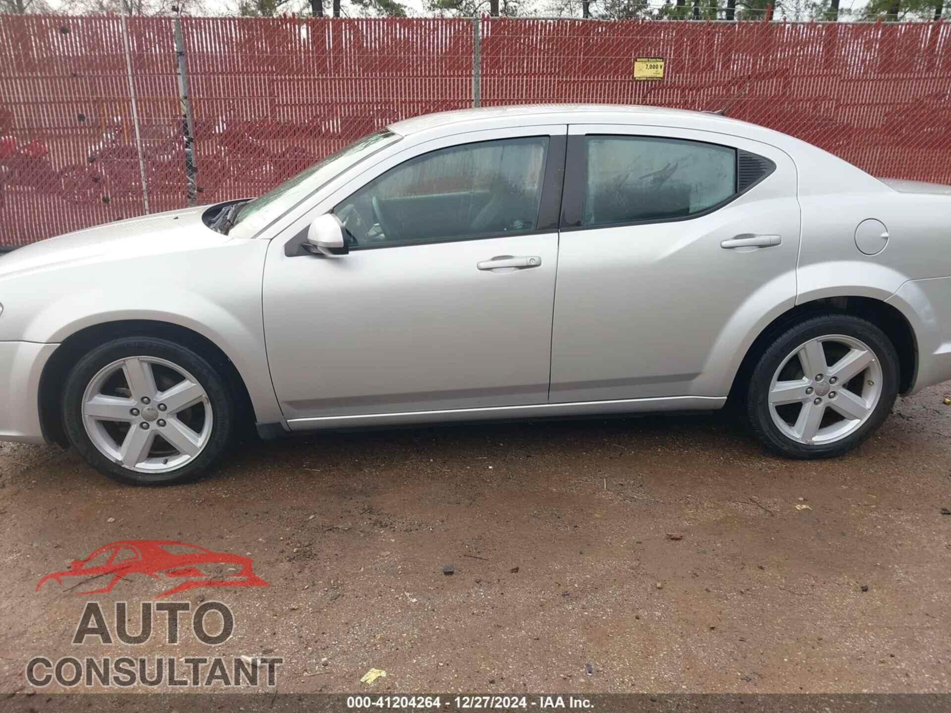 DODGE AVENGER 2011 - 1B3BD1FB5BN554315