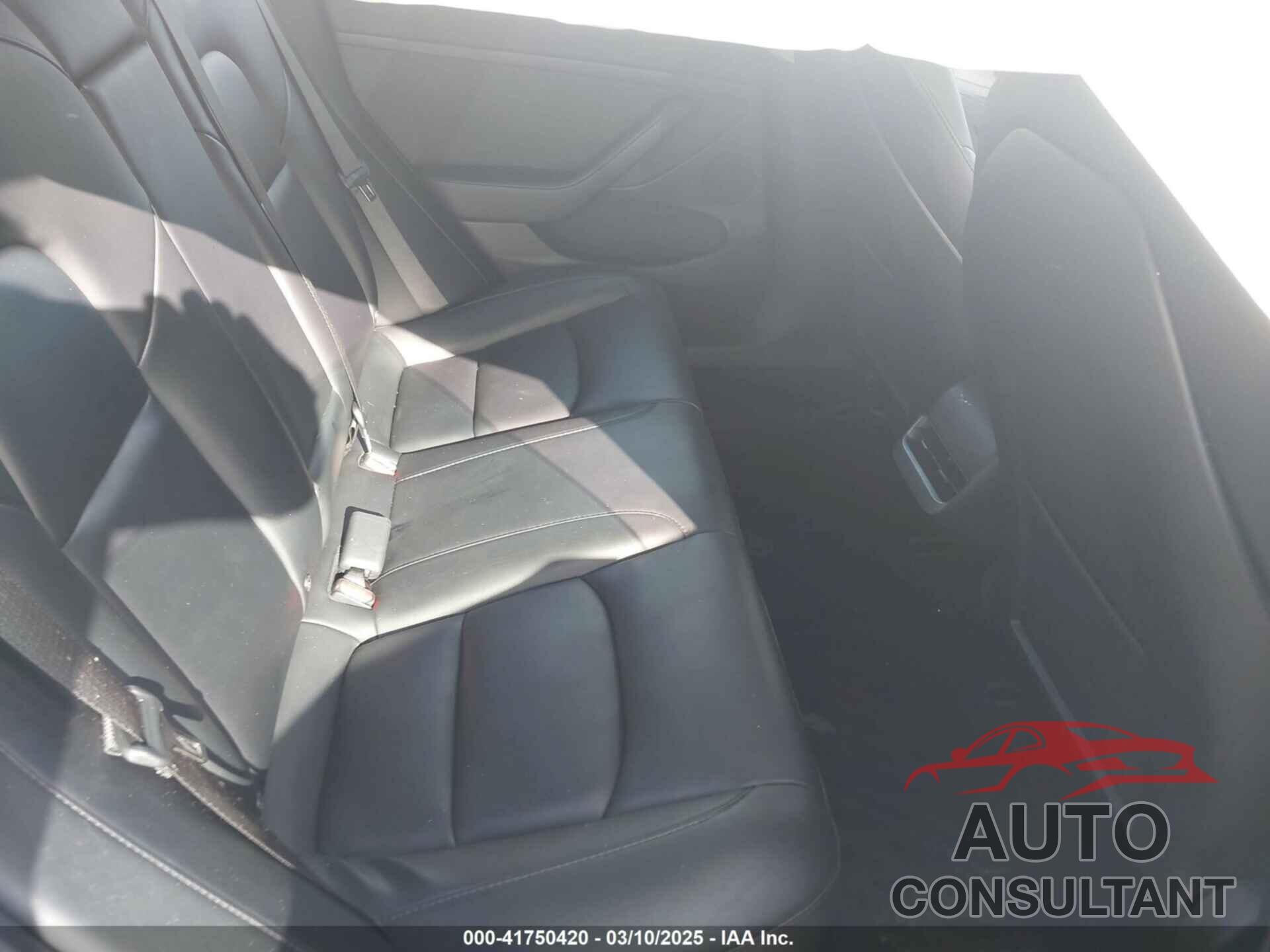 TESLA MODEL 3 2023 - 5YJ3E1EA7PF641292