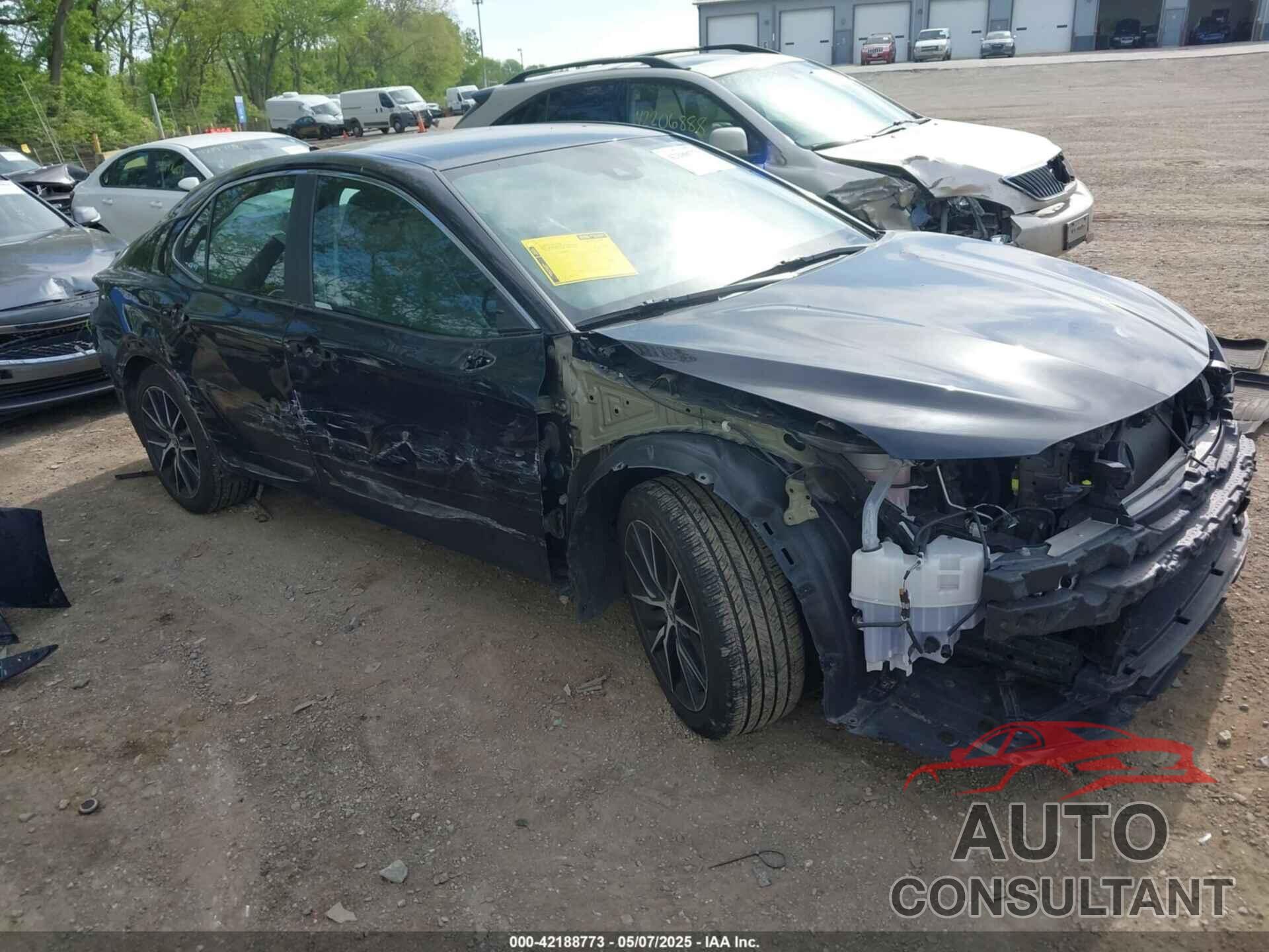 TOYOTA CAMRY 2022 - 4T1G11AK9NU622206