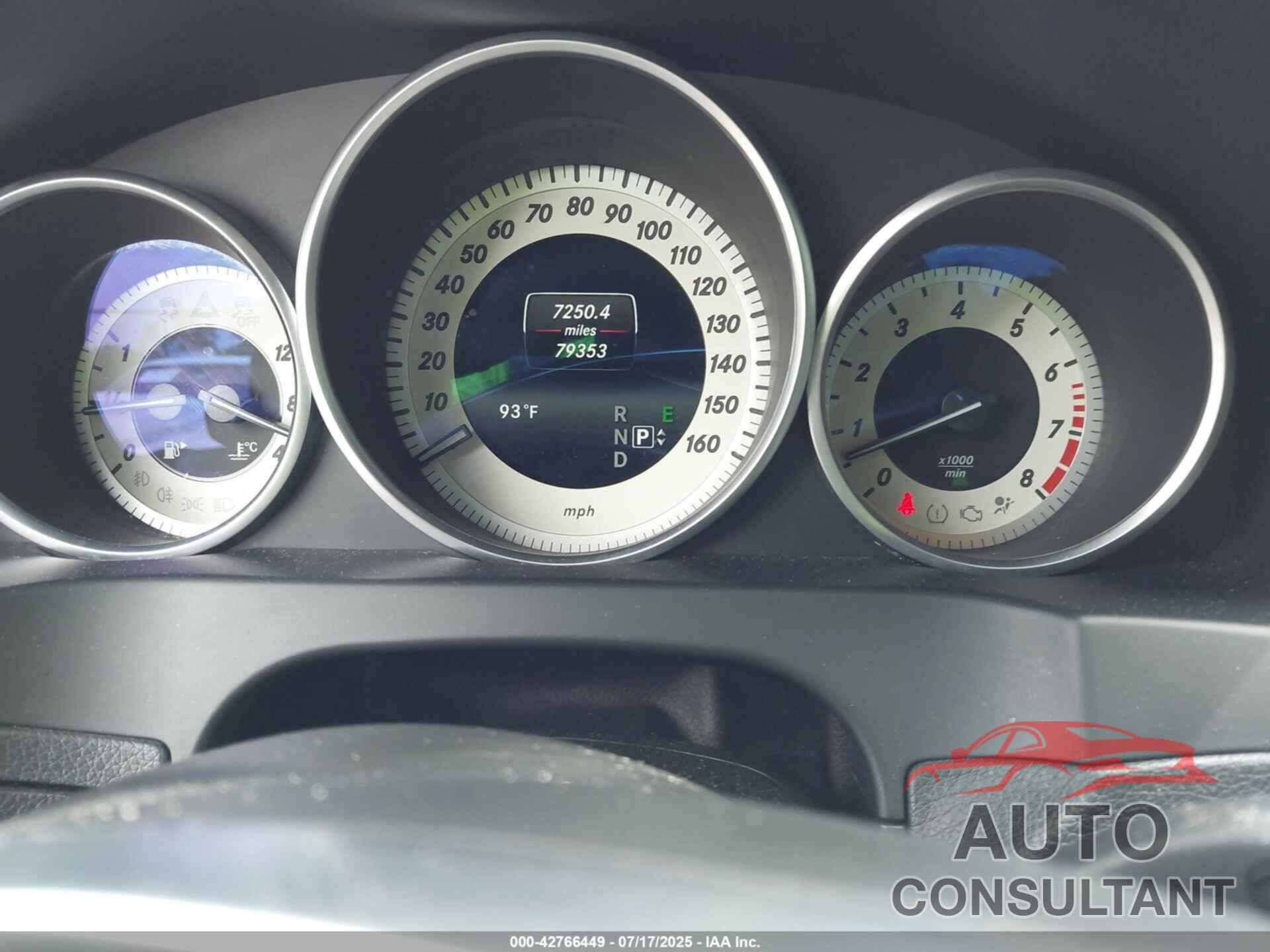 MERCEDES-BENZ E 550 2015 - WDDKK7DF7FF305095