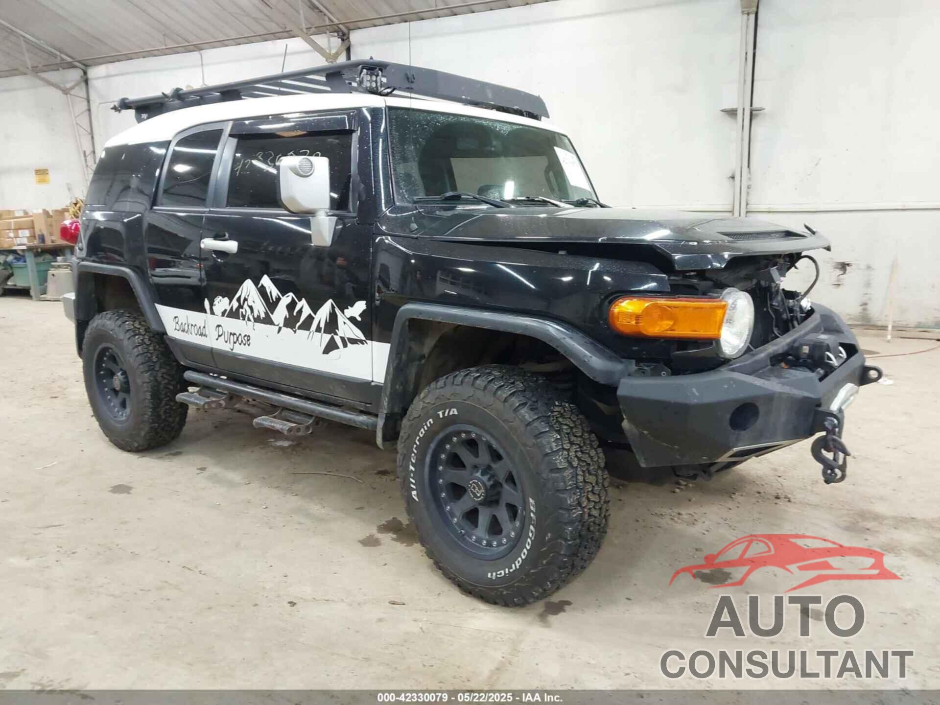 TOYOTA FJ CRUISER 2010 - JTEBU4BF3AK078859