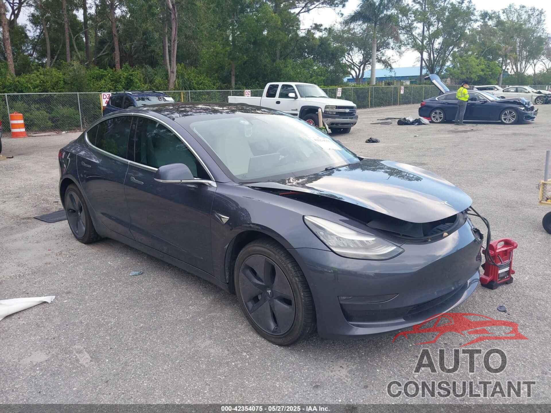TESLA MODEL 3 2018 - 5YJ3E1EA0JF155558