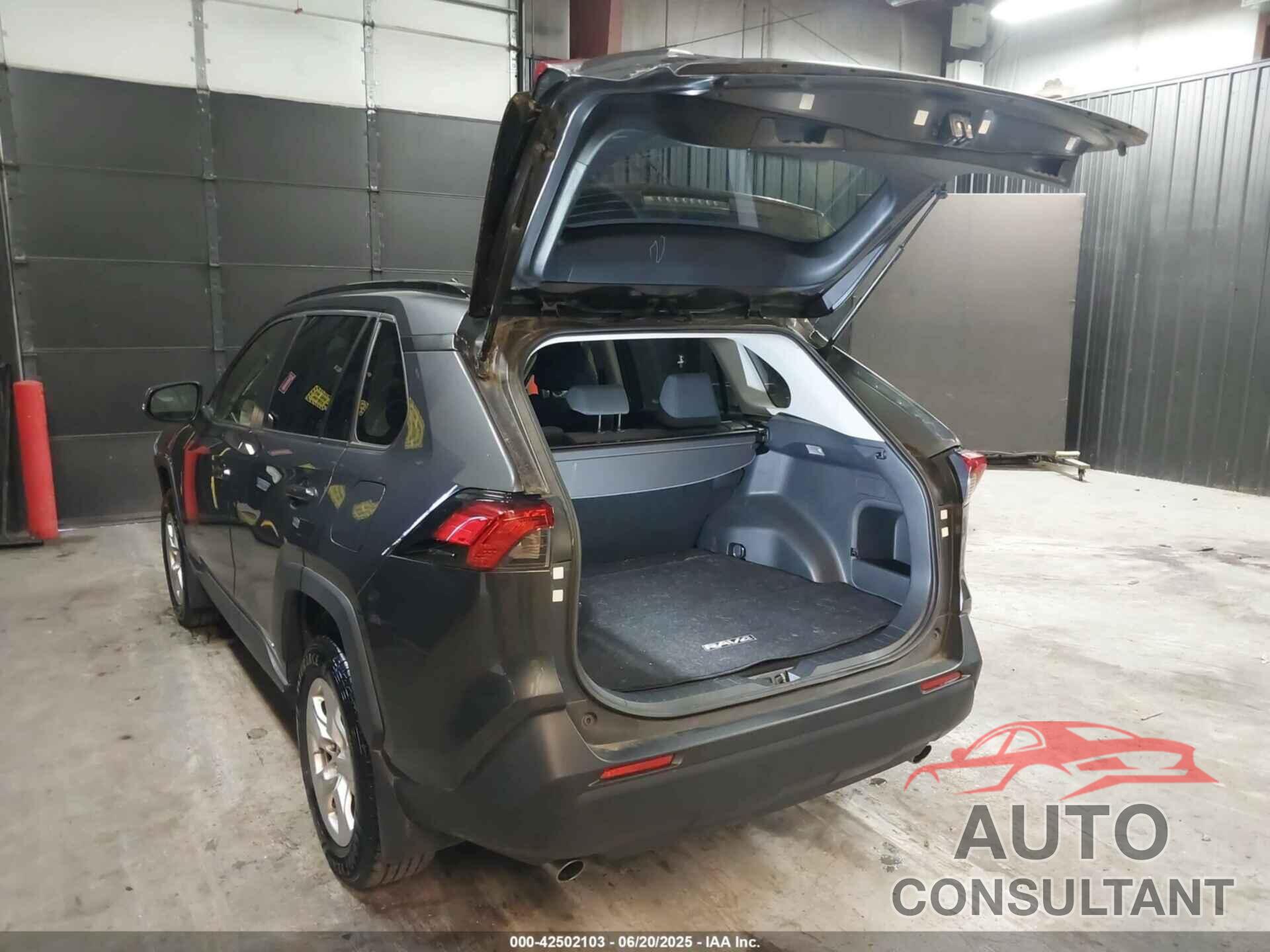 TOYOTA RAV4 HYBRID 2019 - JTMMWRFV8KD036053