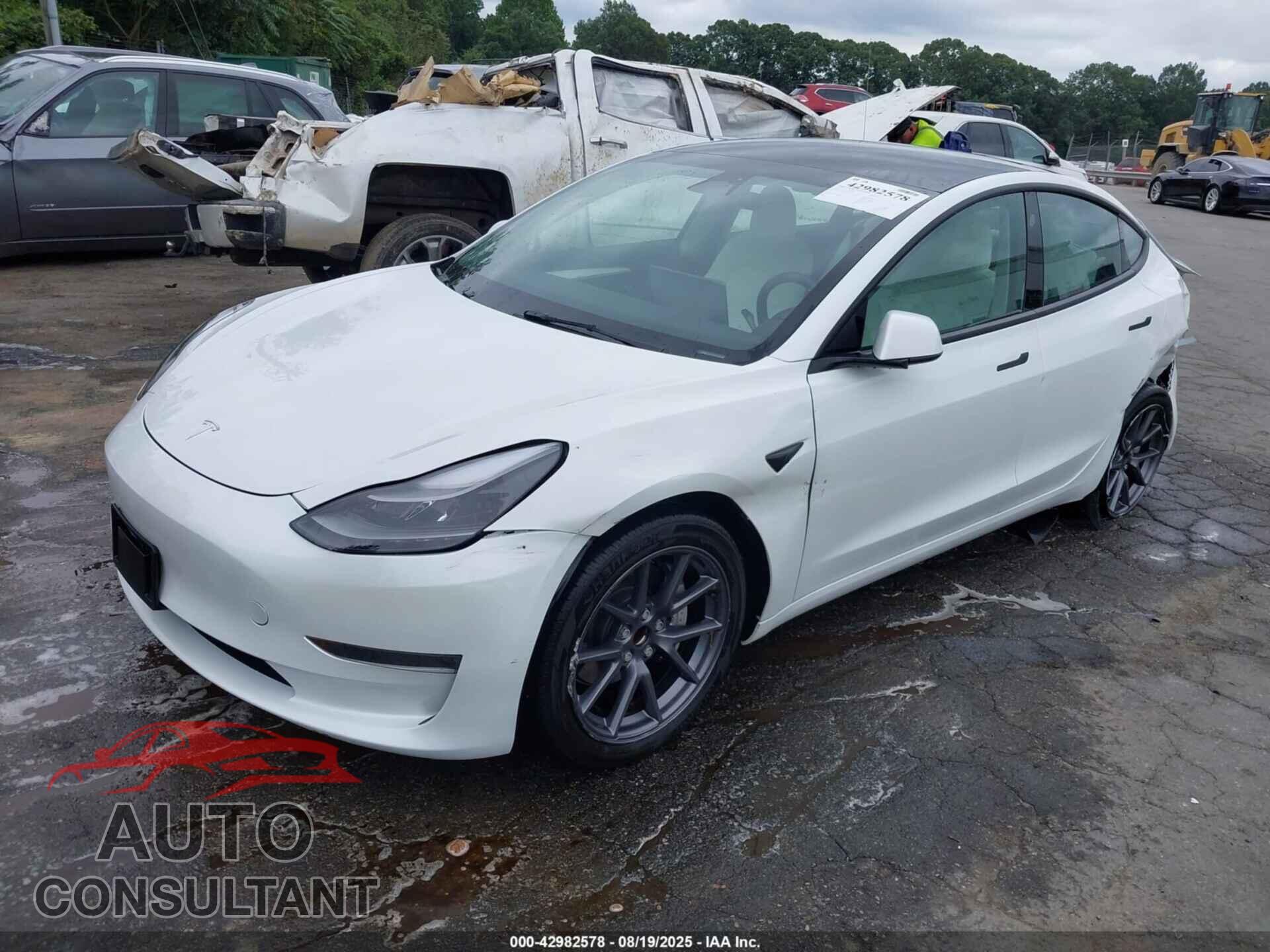 TESLA MODEL 3 2023 - 5YJ3E1EA4PF383684