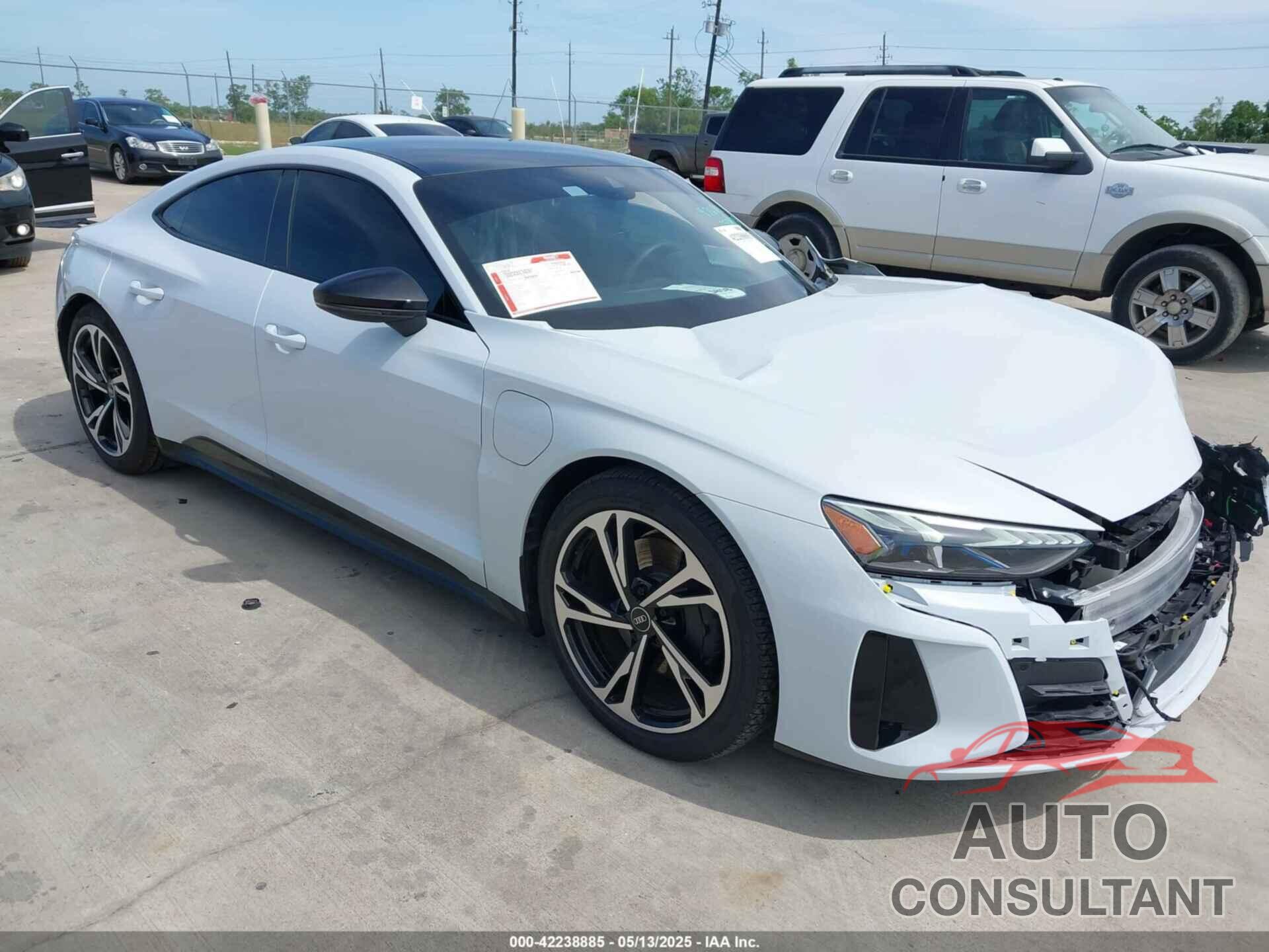 AUDI E-TRON GT 2023 - WAUCJBFWXP7000992