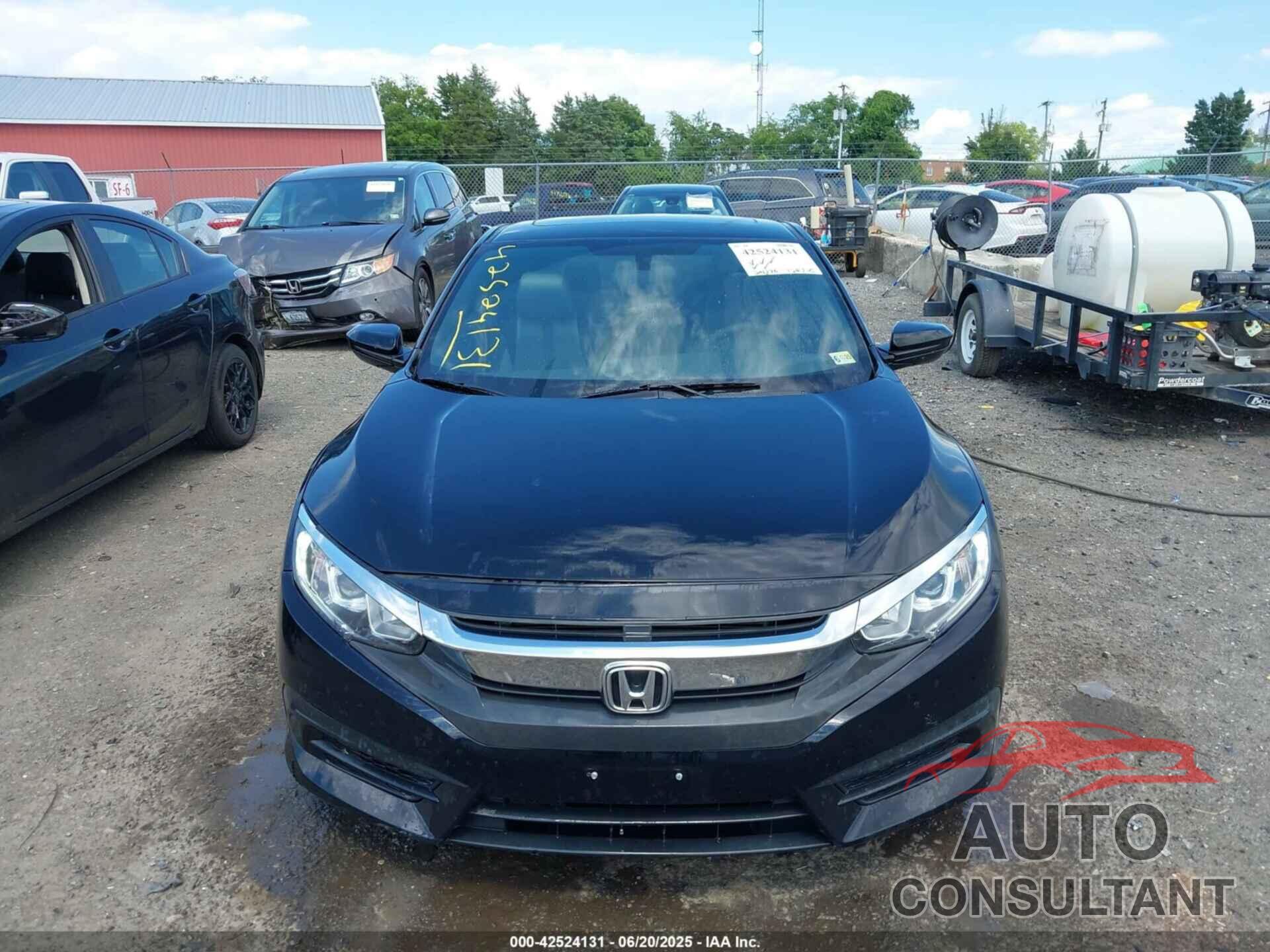 HONDA CIVIC 2017 - 2HGFC4B01HH304596