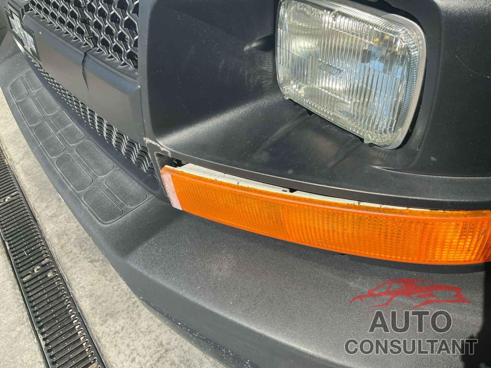 CHEVROLET EXPRESS G1500 2012 - 1GCSGAFX0C1143284