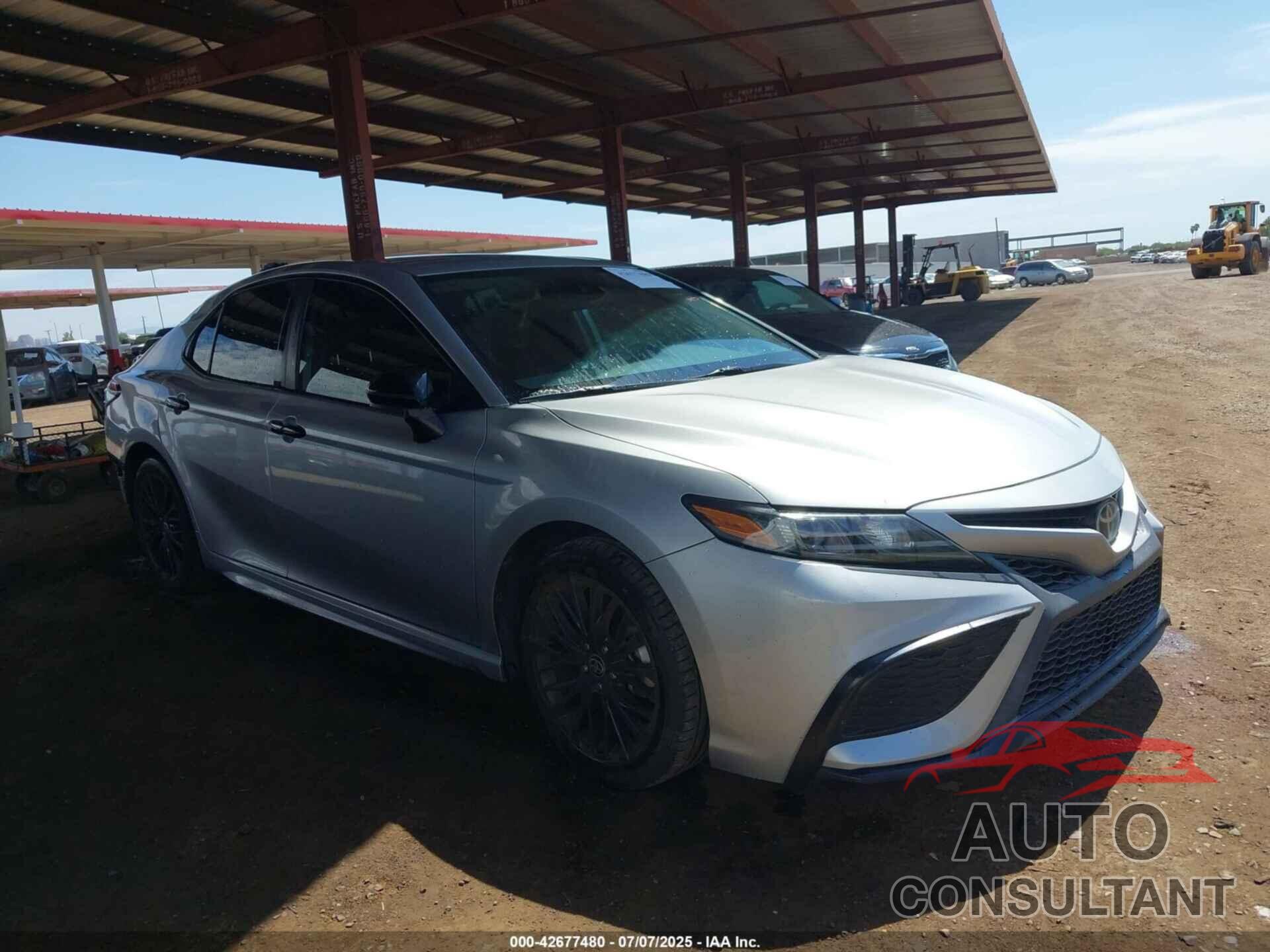 TOYOTA CAMRY 2021 - 4T1G11AK9MU440665